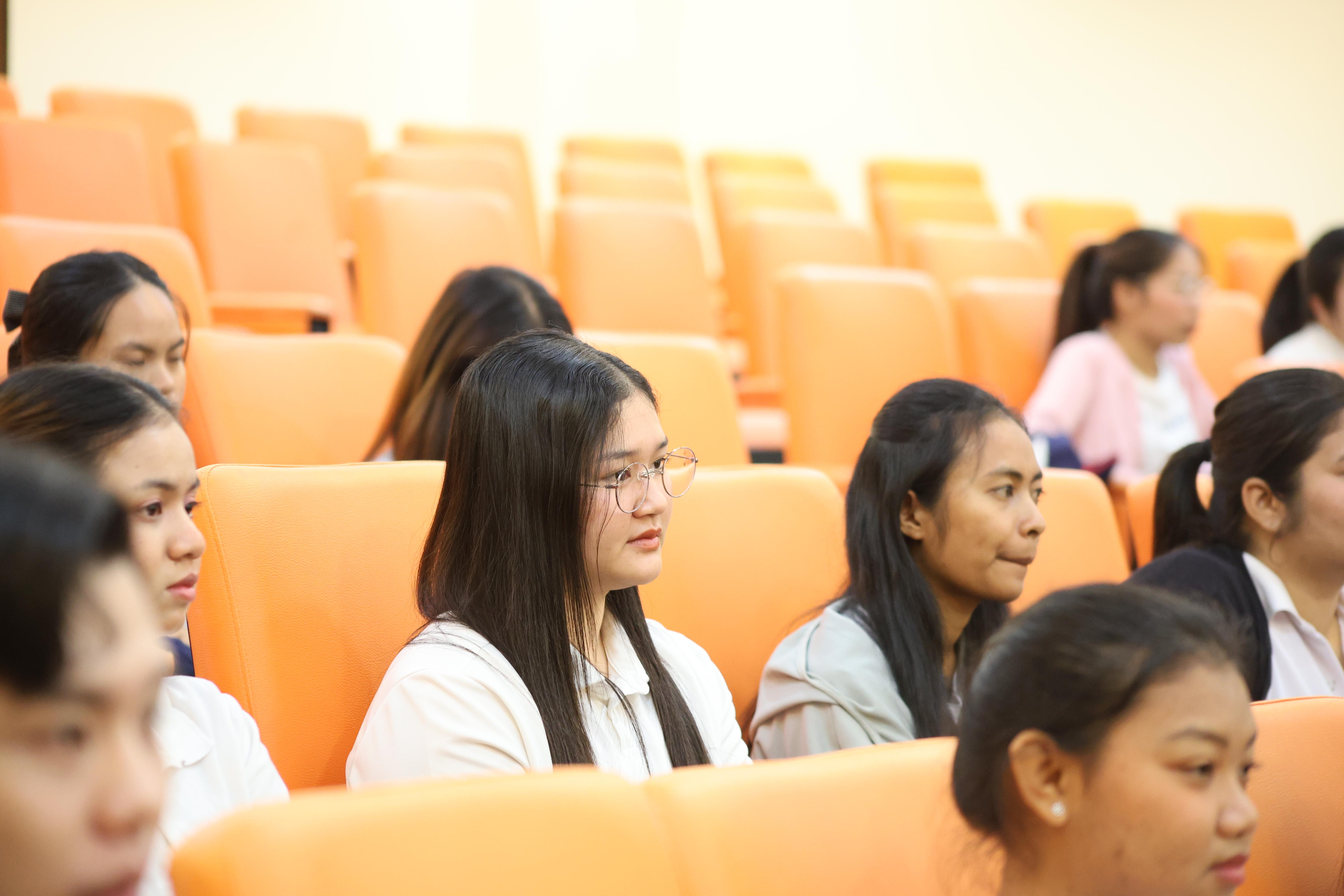 25. กิจกรรมอบรมเชิงปฏิบัติการคุณธรรม จริยธรรม และจิตอาสาจิตสาธารณะ