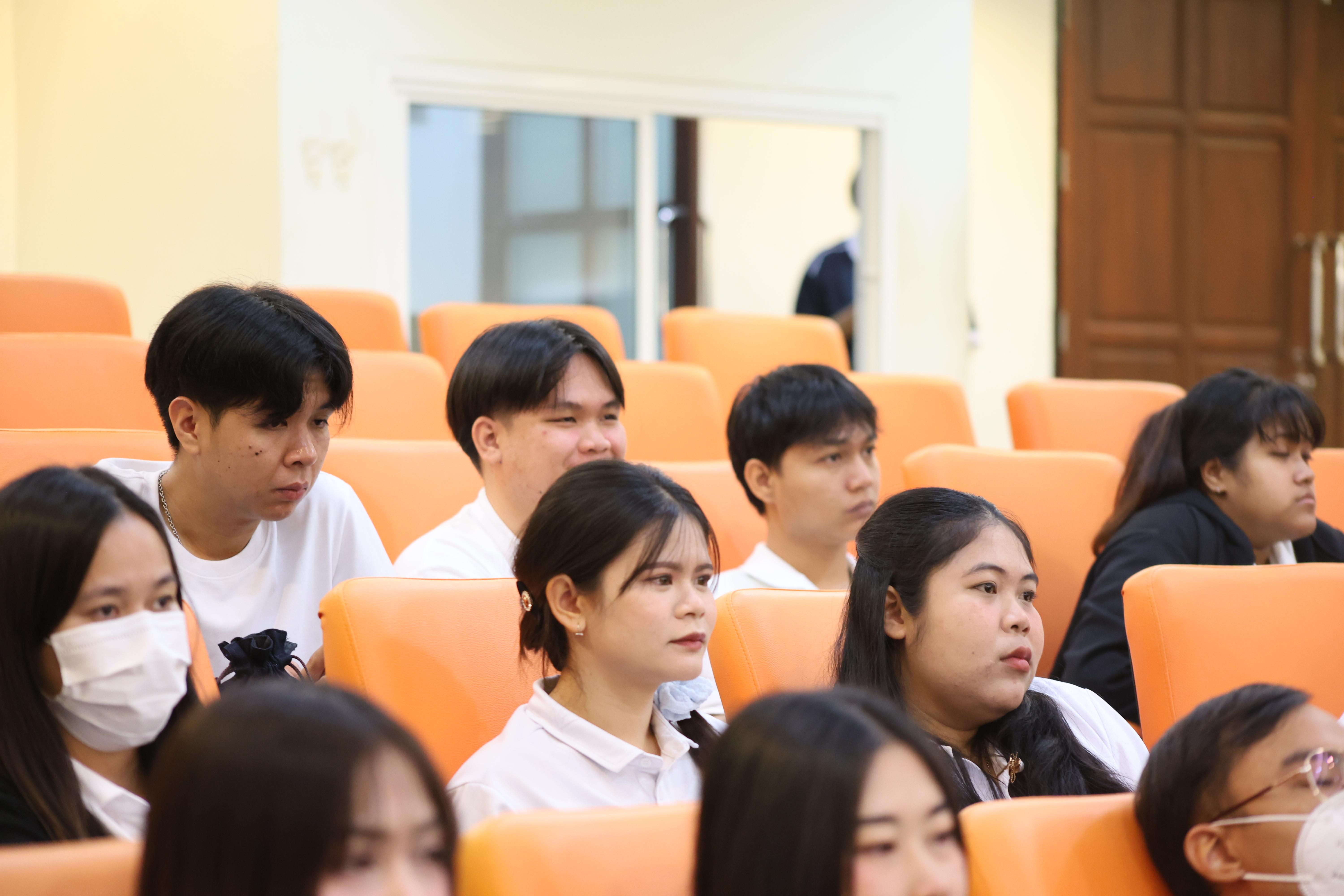 29. กิจกรรมอบรมเชิงปฏิบัติการคุณธรรม จริยธรรม และจิตอาสาจิตสาธารณะ