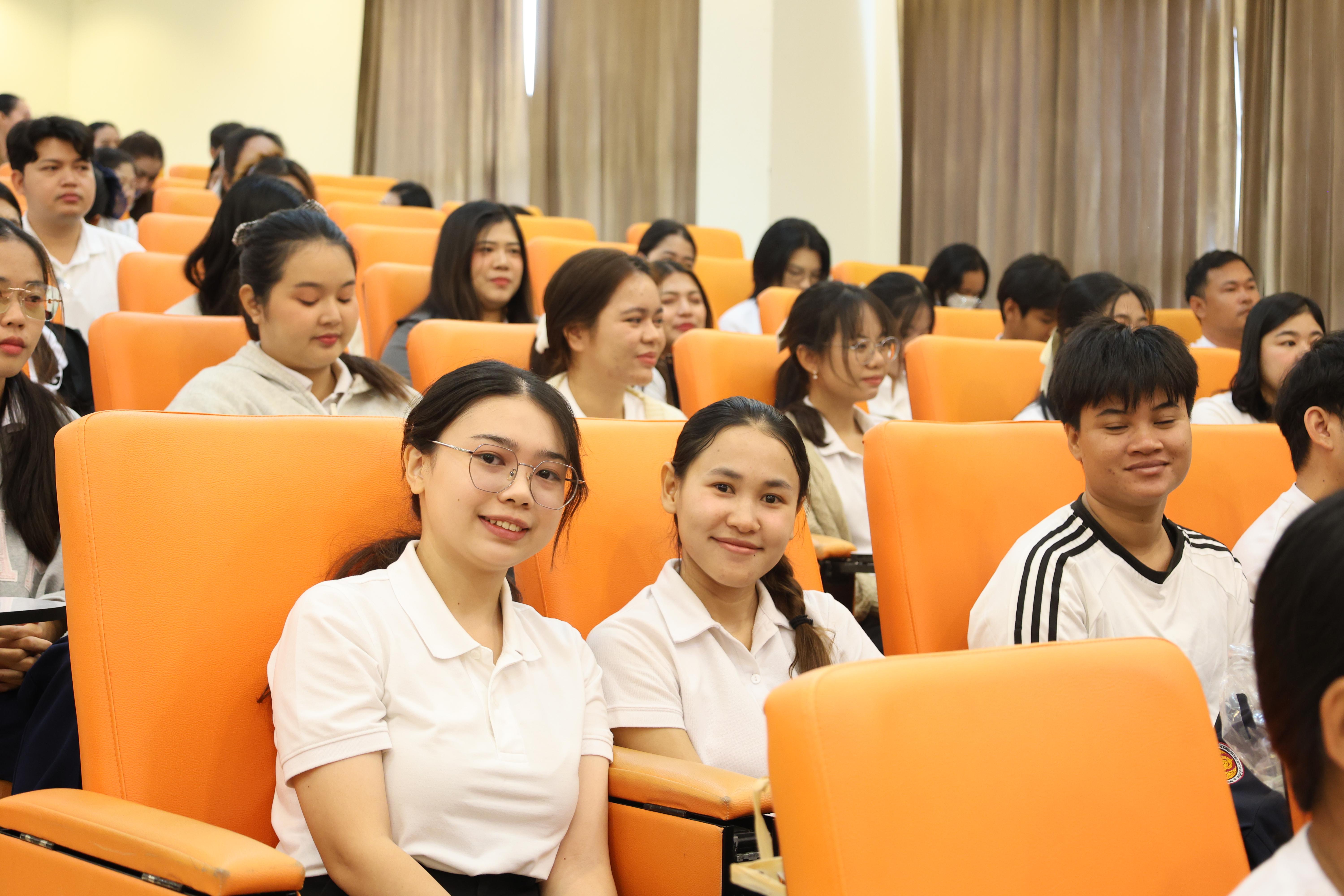 38. กิจกรรมอบรมเชิงปฏิบัติการคุณธรรม จริยธรรม และจิตอาสาจิตสาธารณะ