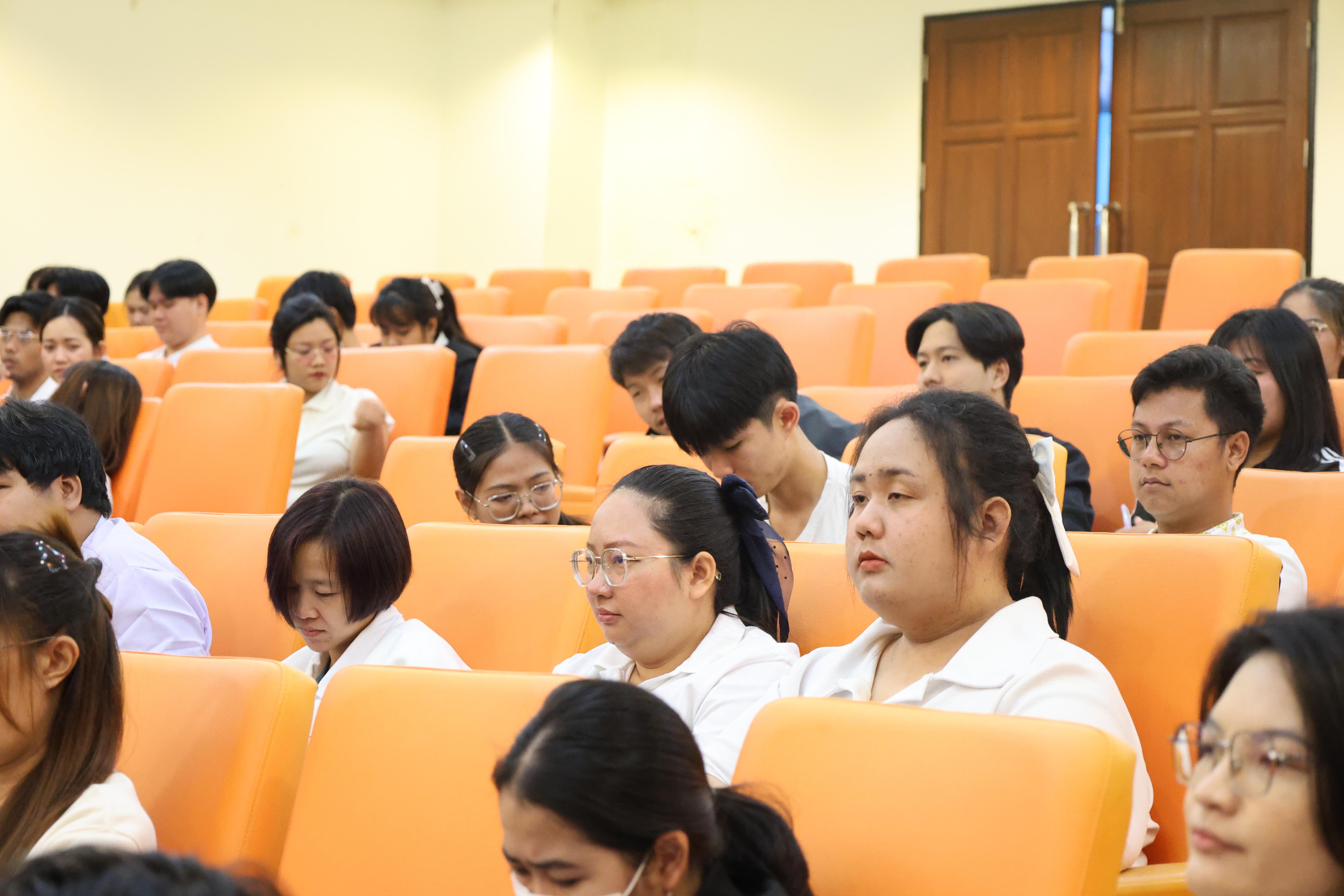 52. กิจกรรมอบรมเชิงปฏิบัติการคุณธรรม จริยธรรม และจิตอาสาจิตสาธารณะ