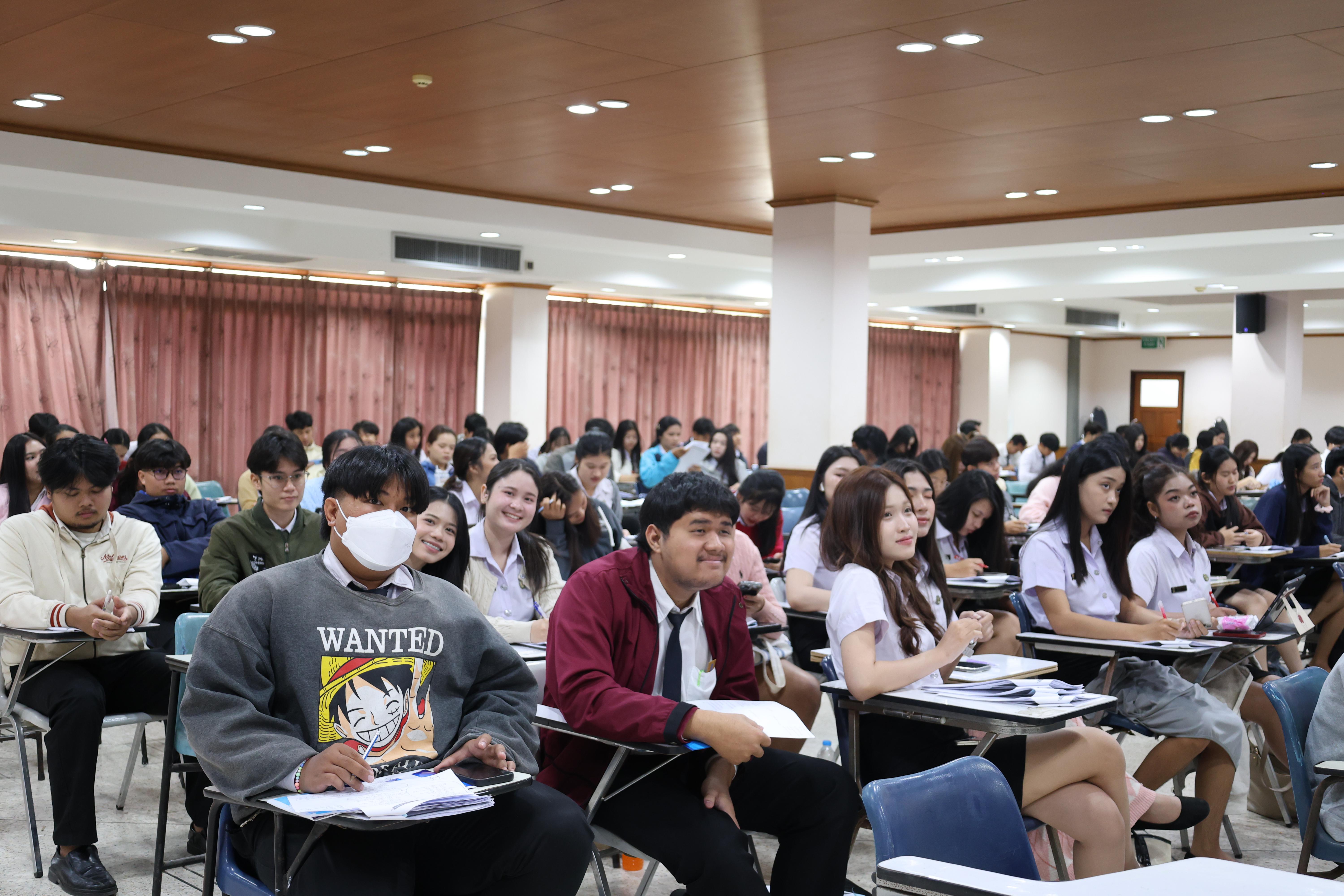 67. กิจกรรมอบรมสัมมนาเชิงปฏิบัติการพัฒนาทักษะนักศึกษาตามฐานสมรรถนะชั้นปีที่ 3 "ครูนักภาษา" วันที่สอง