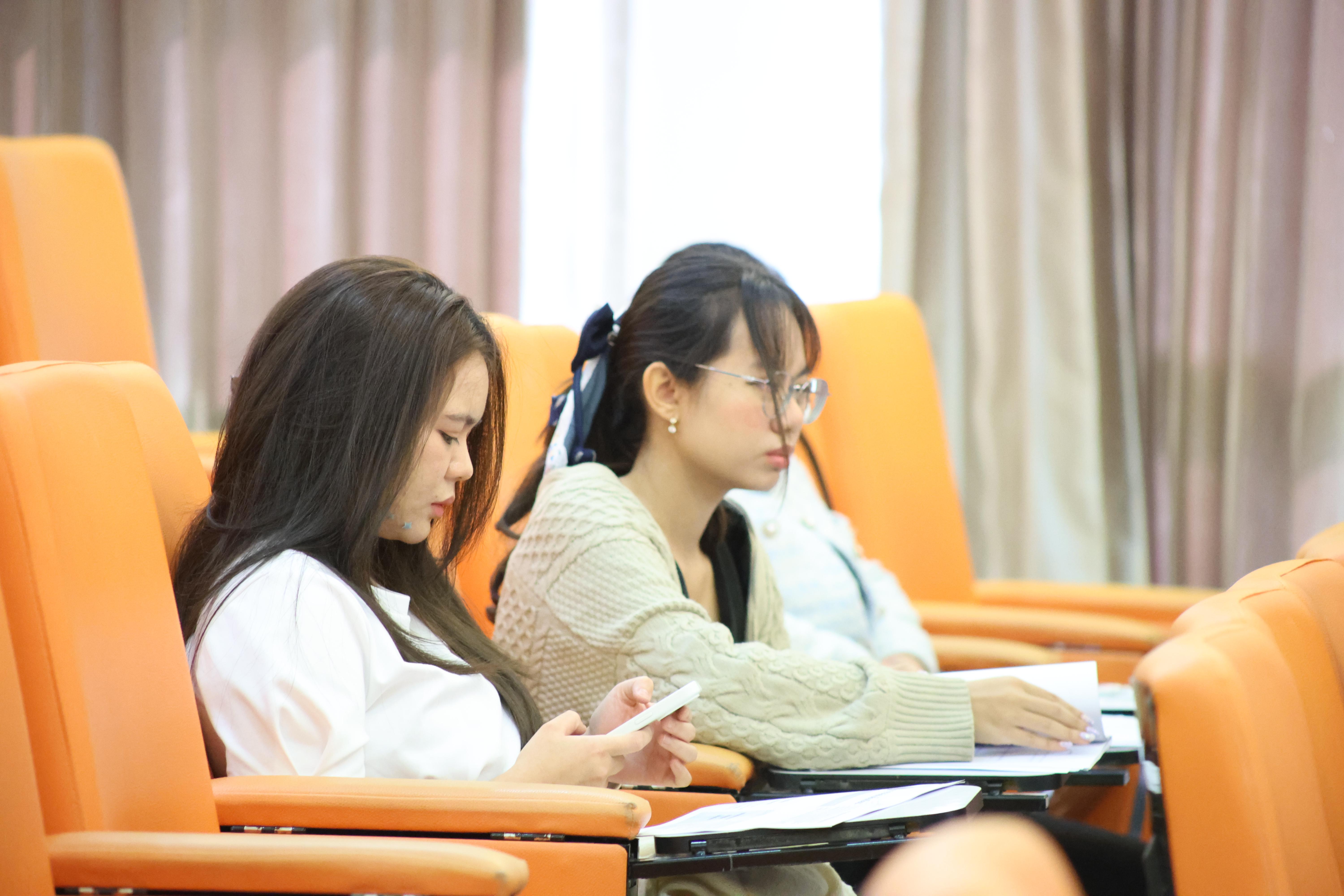 7. กิจกรรมปฐมนิเทศก่อนออกฝึกประสบการณ์วิชาชีพครู นักศึกษาหลักสูตรประกาศนียบัตรบัณฑิต สาขาวิชาชีพครู ประจำปีการศึกษา 2568