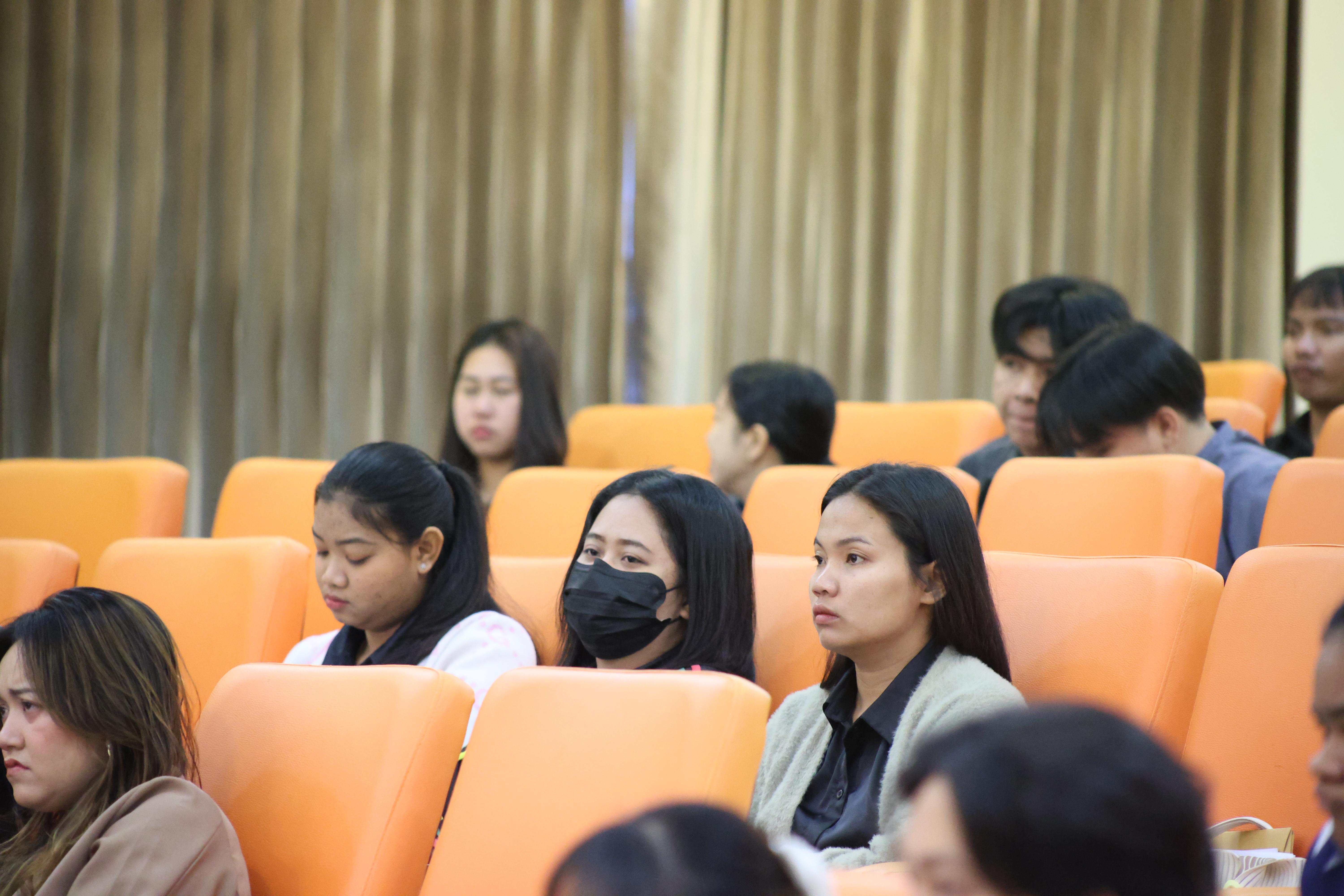 19. กิจกรรมปฐมนิเทศก่อนออกฝึกประสบการณ์วิชาชีพครู นักศึกษาหลักสูตรประกาศนียบัตรบัณฑิต สาขาวิชาชีพครู ประจำปีการศึกษา 2568