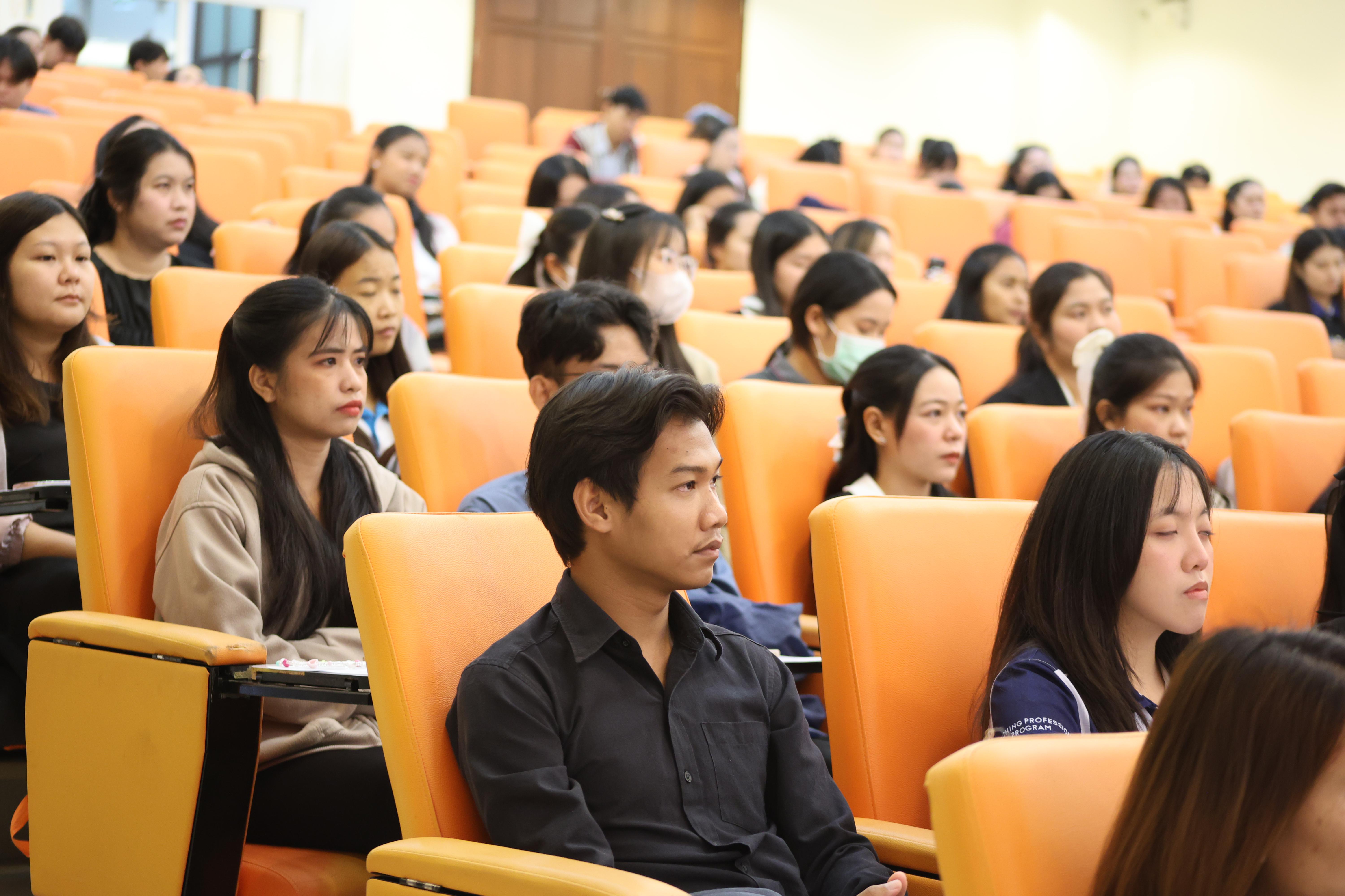 26. กิจกรรมปฐมนิเทศก่อนออกฝึกประสบการณ์วิชาชีพครู นักศึกษาหลักสูตรประกาศนียบัตรบัณฑิต สาขาวิชาชีพครู ประจำปีการศึกษา 2568