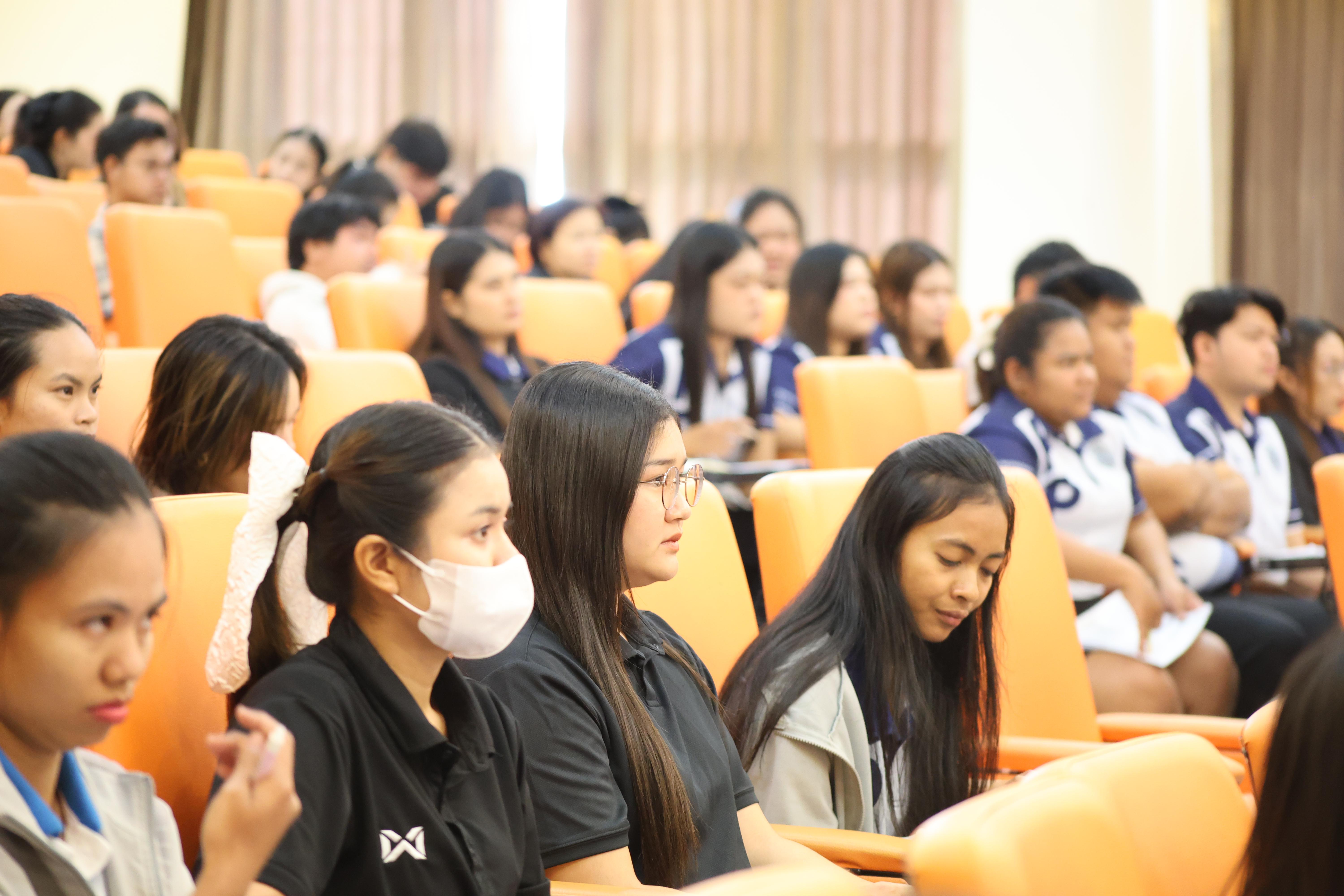 52. กิจกรรมปฐมนิเทศก่อนออกฝึกประสบการณ์วิชาชีพครู นักศึกษาหลักสูตรประกาศนียบัตรบัณฑิต สาขาวิชาชีพครู ประจำปีการศึกษา 2568