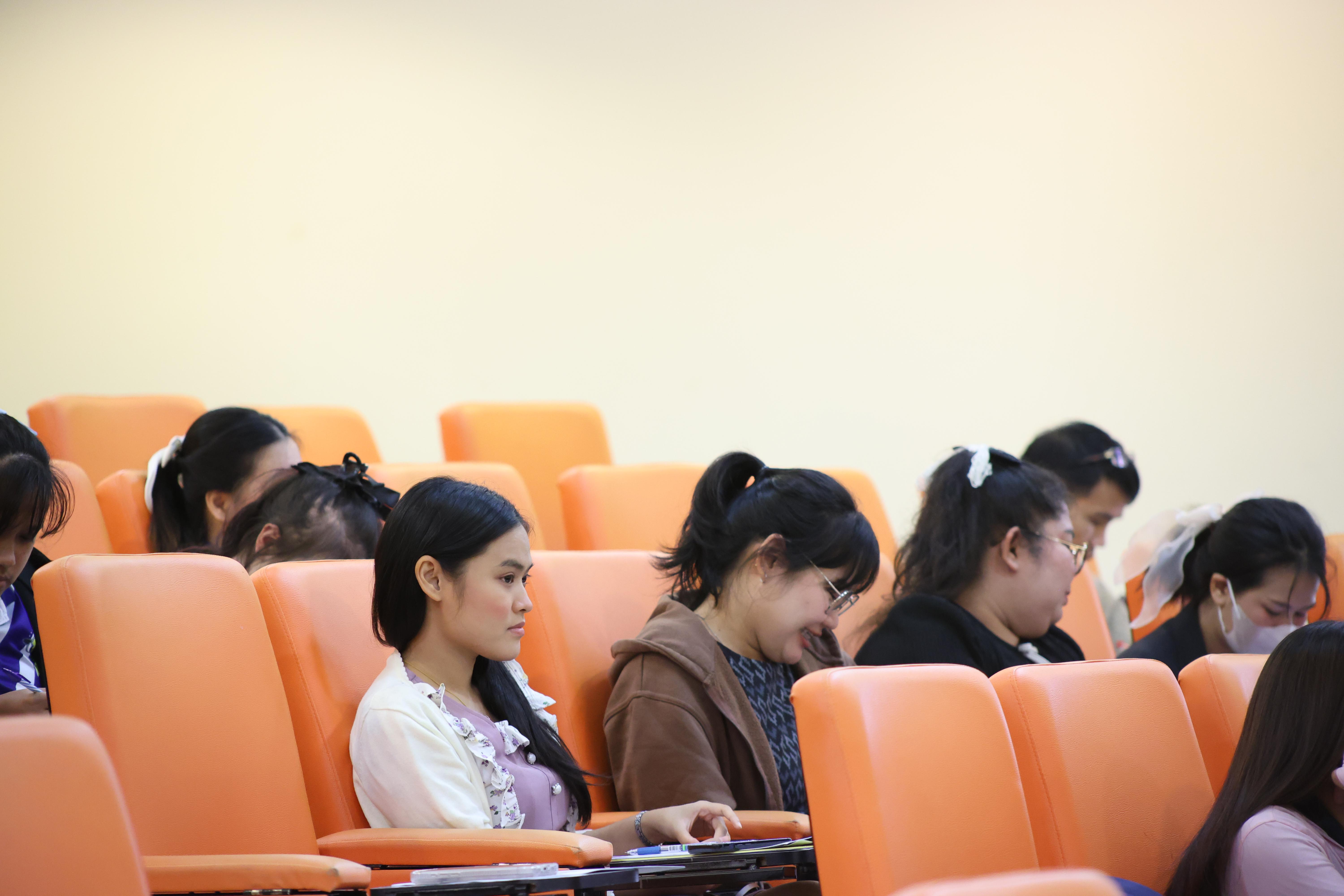 57. กิจกรรมปฐมนิเทศก่อนออกฝึกประสบการณ์วิชาชีพครู นักศึกษาหลักสูตรประกาศนียบัตรบัณฑิต สาขาวิชาชีพครู ประจำปีการศึกษา 2568