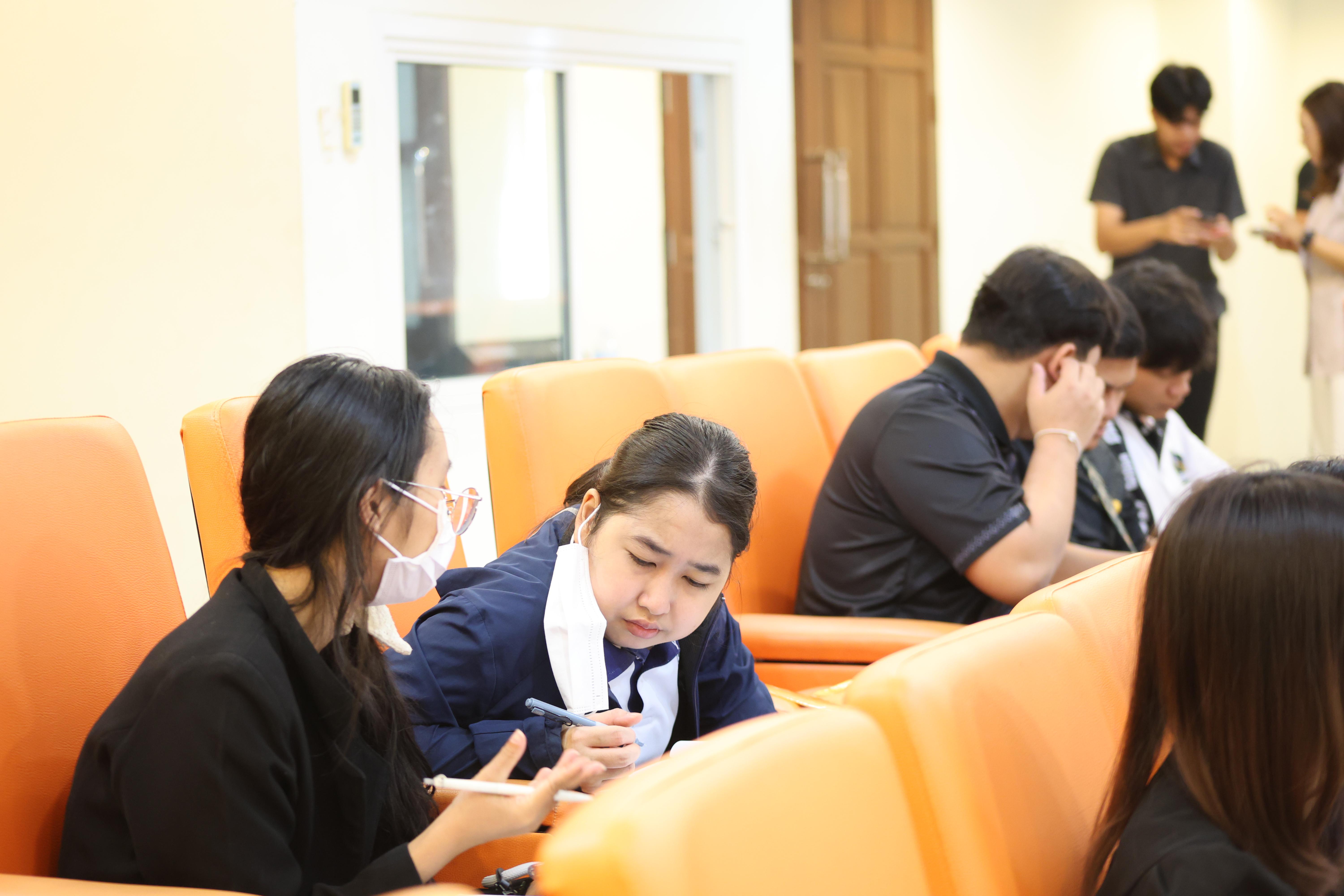 61. กิจกรรมปฐมนิเทศก่อนออกฝึกประสบการณ์วิชาชีพครู นักศึกษาหลักสูตรประกาศนียบัตรบัณฑิต สาขาวิชาชีพครู ประจำปีการศึกษา 2568