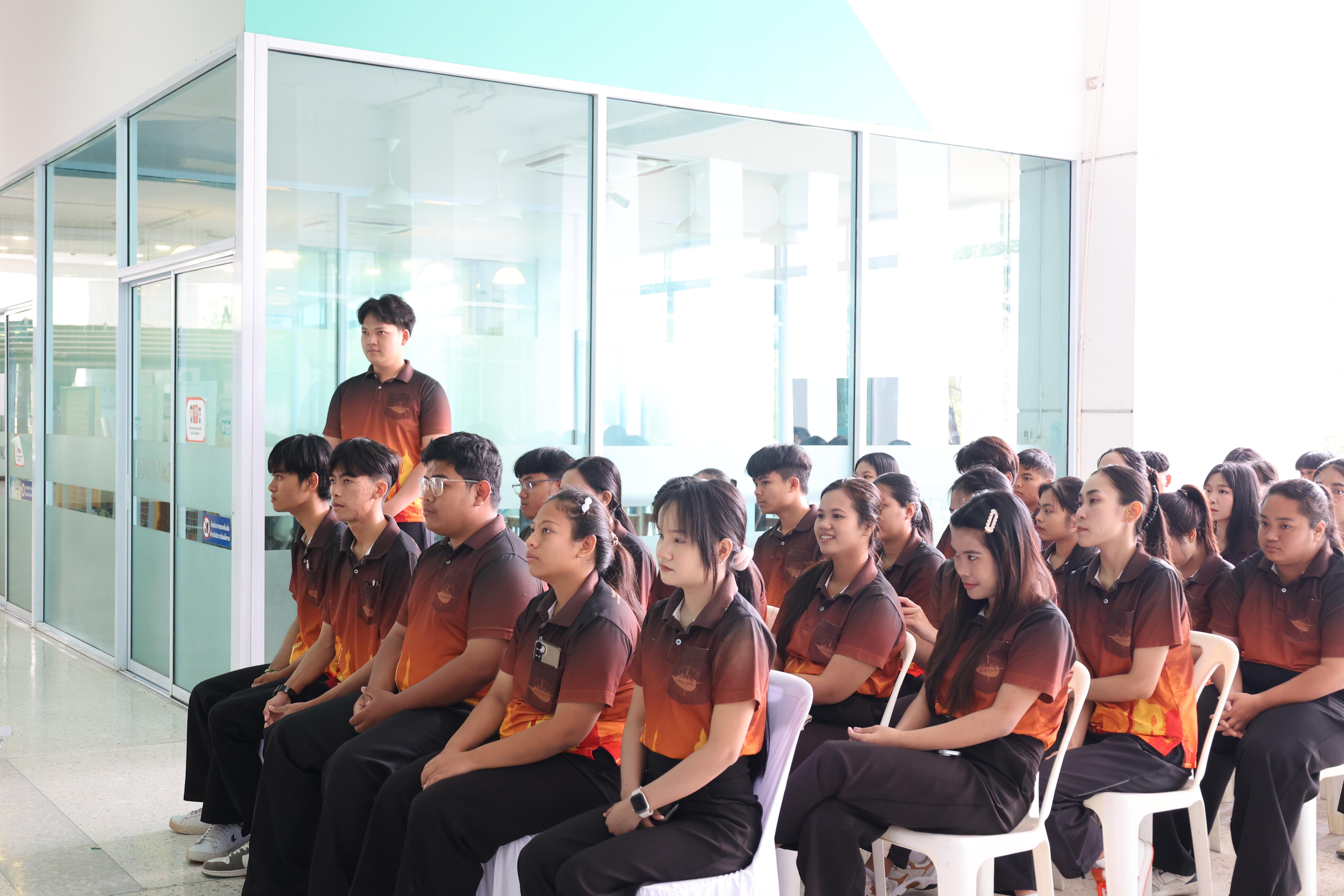 16. การแสดงสื่อของนักศึกษาโปรแกรมสังคมศึกษา ชั้นปีที่ 3