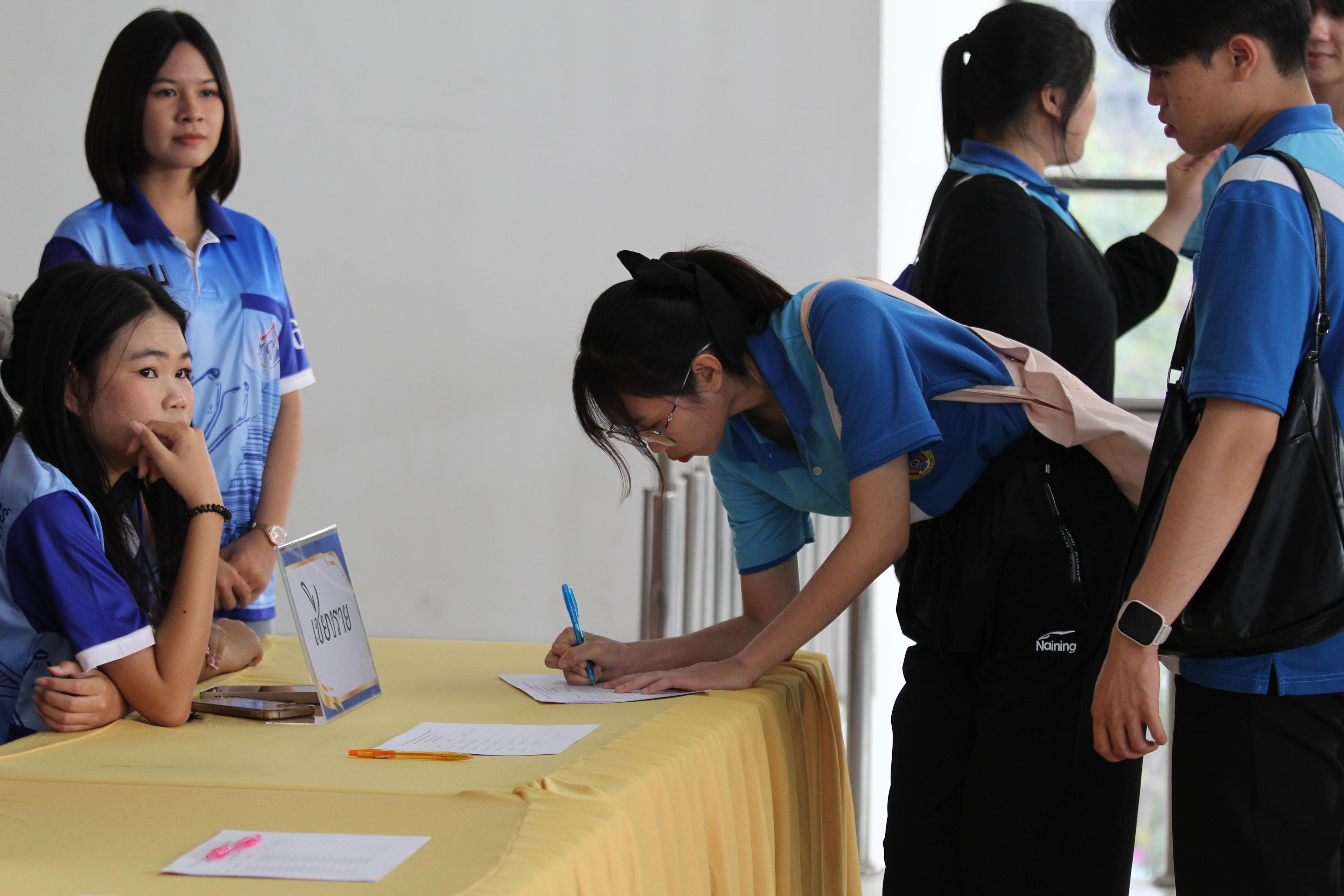 18. พิธีเปิดการแข่งขันทักษะวิชาการวิชาชีพครูและส่งเสริมศิลปวัฒนธรรม ครั้งที่13 มหาวิทยาลัยราชภัฏภาคเหนือ 8 สถาบัน