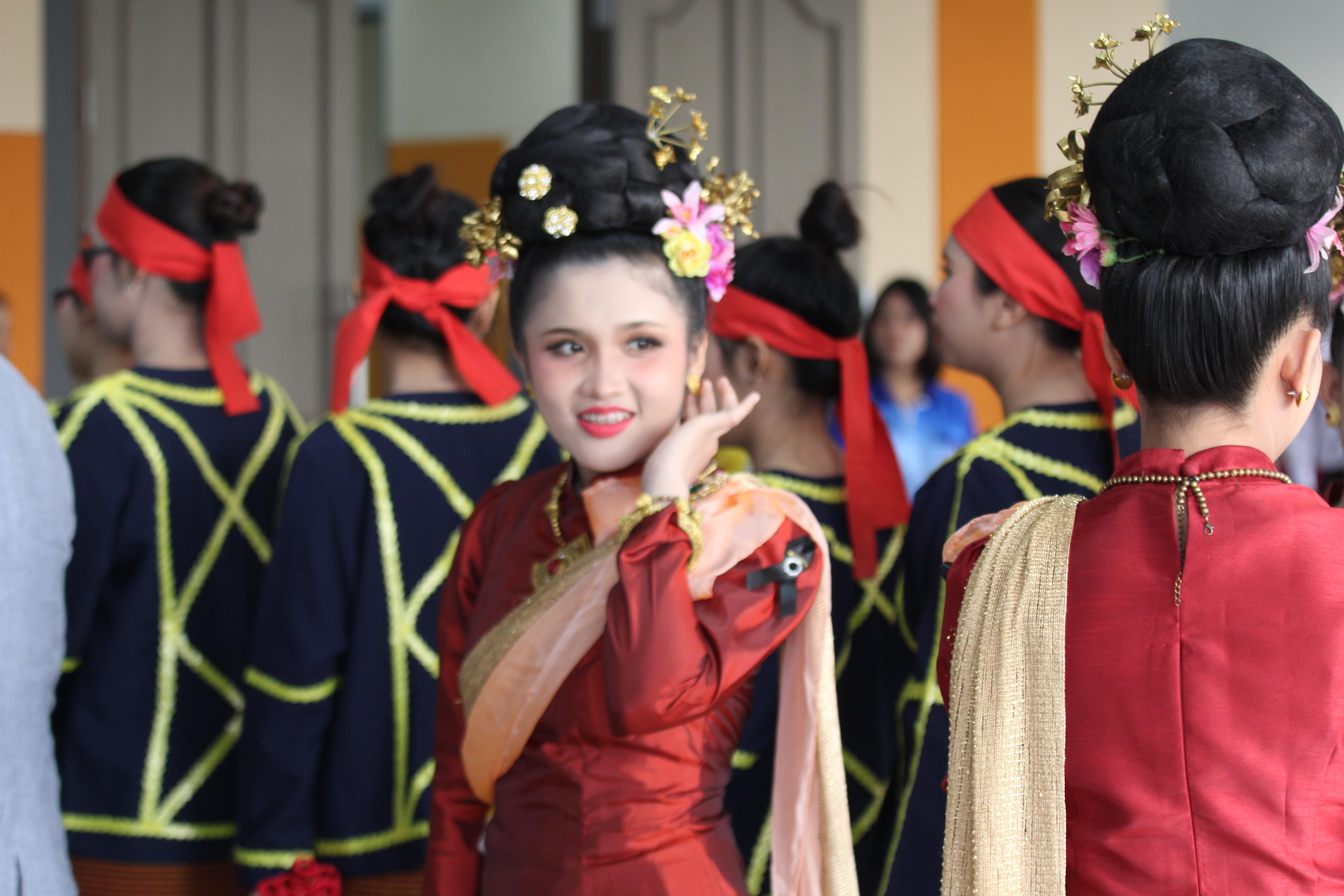 70. พิธีเปิดการแข่งขันทักษะวิชาการวิชาชีพครูและส่งเสริมศิลปวัฒนธรรม ครั้งที่13 มหาวิทยาลัยราชภัฏภาคเหนือ 8 สถาบัน