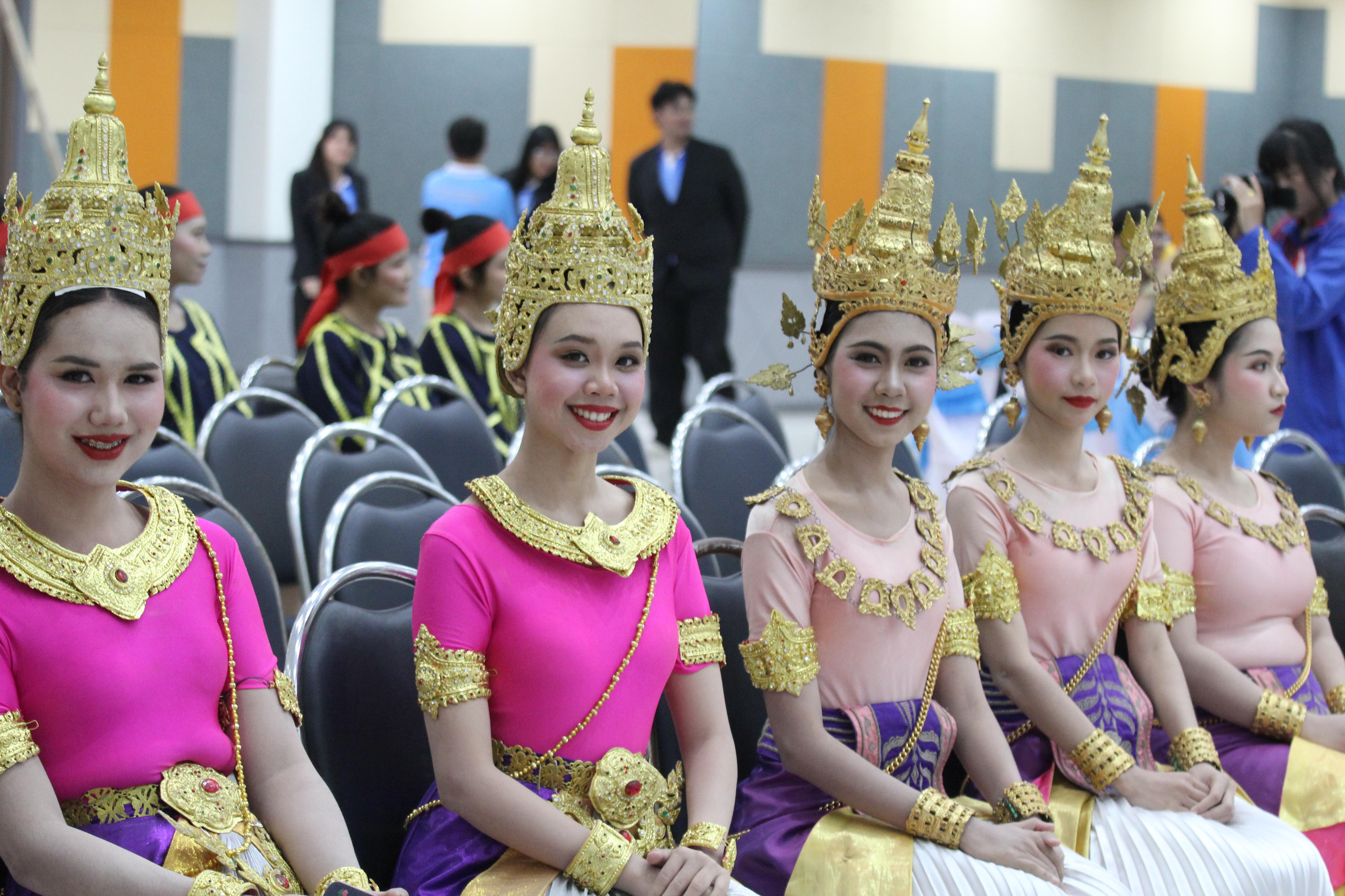 119. พิธีเปิดการแข่งขันทักษะวิชาการวิชาชีพครูและส่งเสริมศิลปวัฒนธรรม ครั้งที่13 มหาวิทยาลัยราชภัฏภาคเหนือ 8 สถาบัน