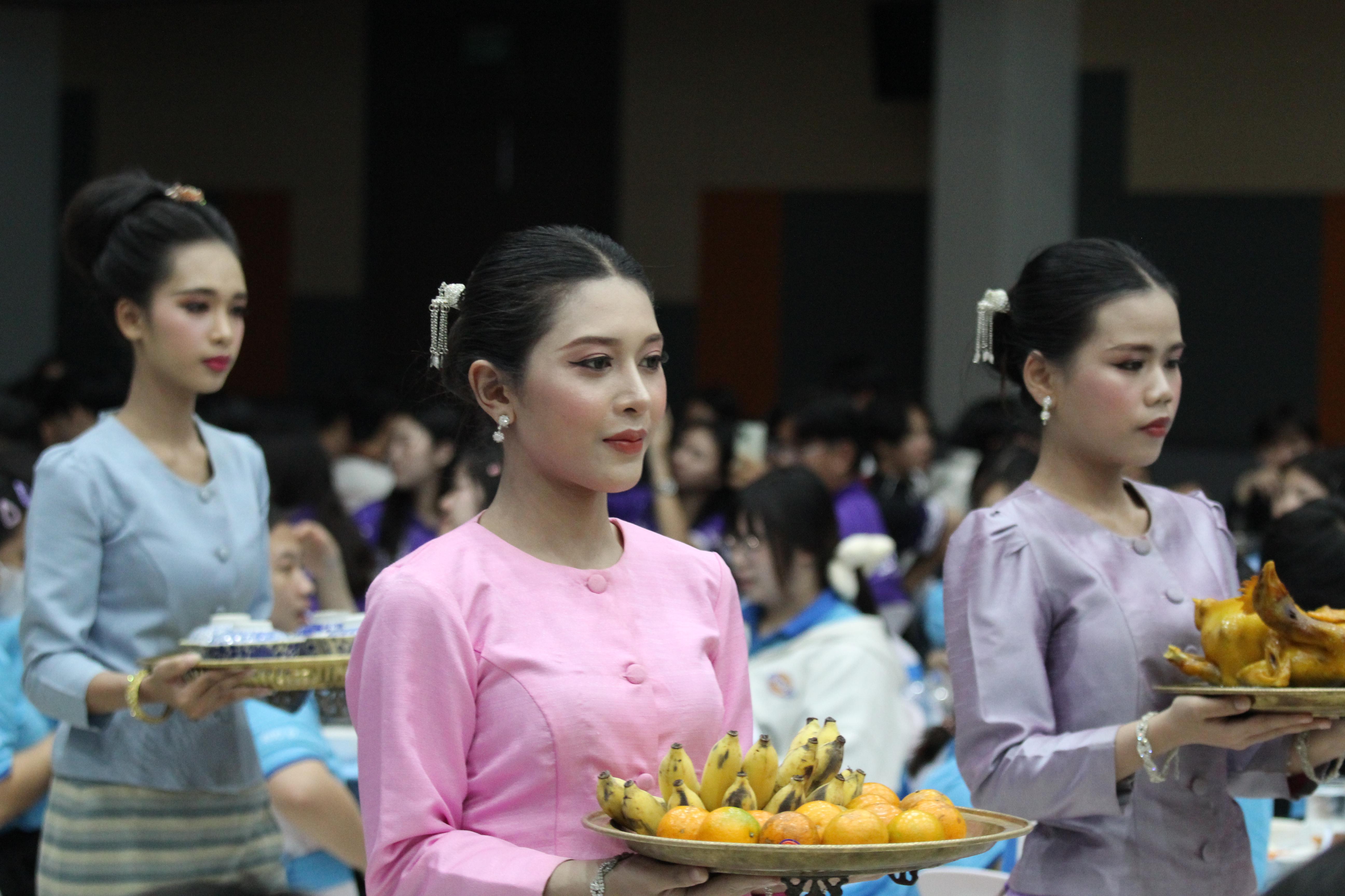 154. พิธีเปิดการแข่งขันทักษะวิชาการวิชาชีพครูและส่งเสริมศิลปวัฒนธรรม ครั้งที่13 มหาวิทยาลัยราชภัฏภาคเหนือ 8 สถาบัน