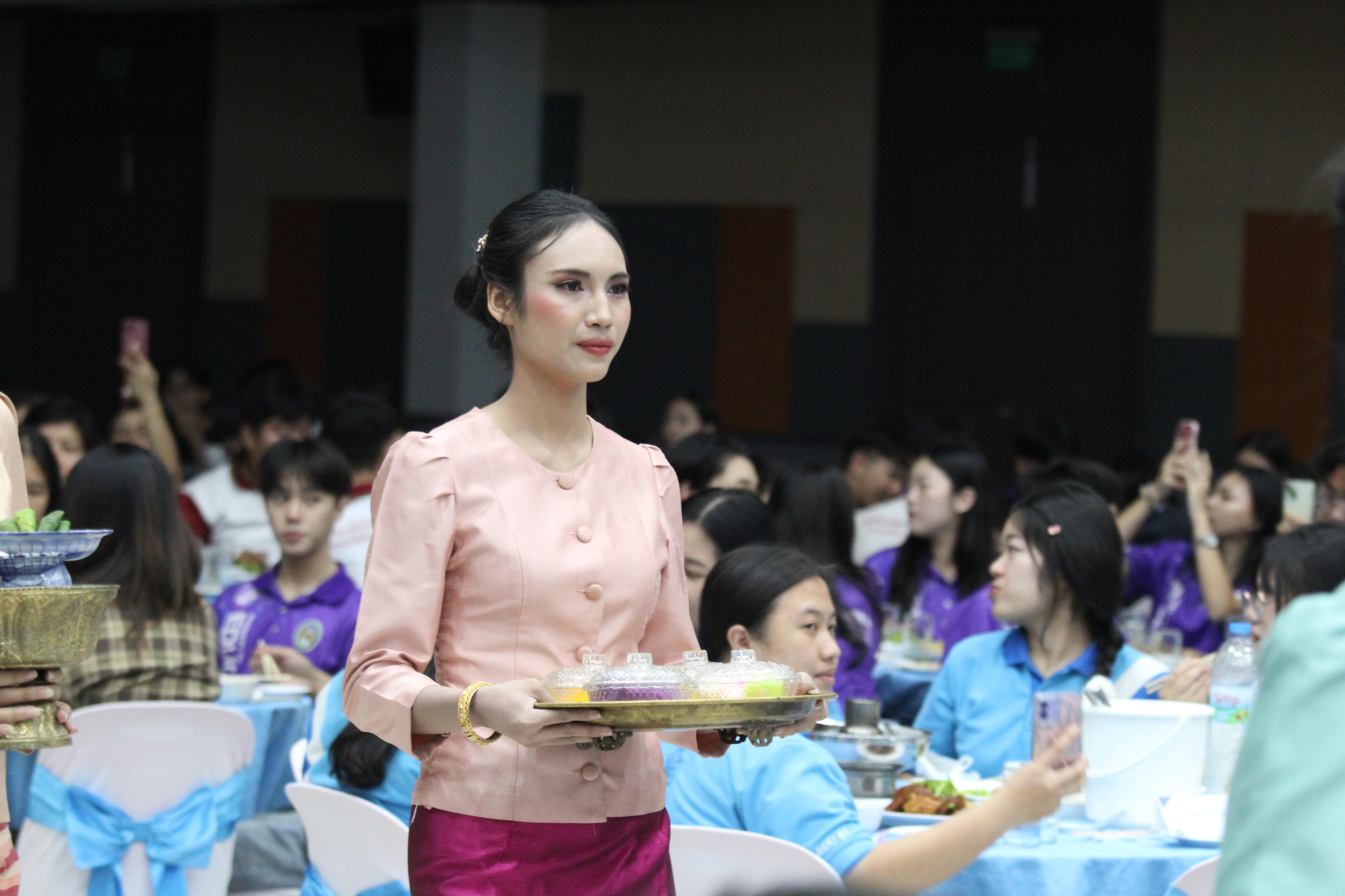 156. พิธีเปิดการแข่งขันทักษะวิชาการวิชาชีพครูและส่งเสริมศิลปวัฒนธรรม ครั้งที่13 มหาวิทยาลัยราชภัฏภาคเหนือ 8 สถาบัน