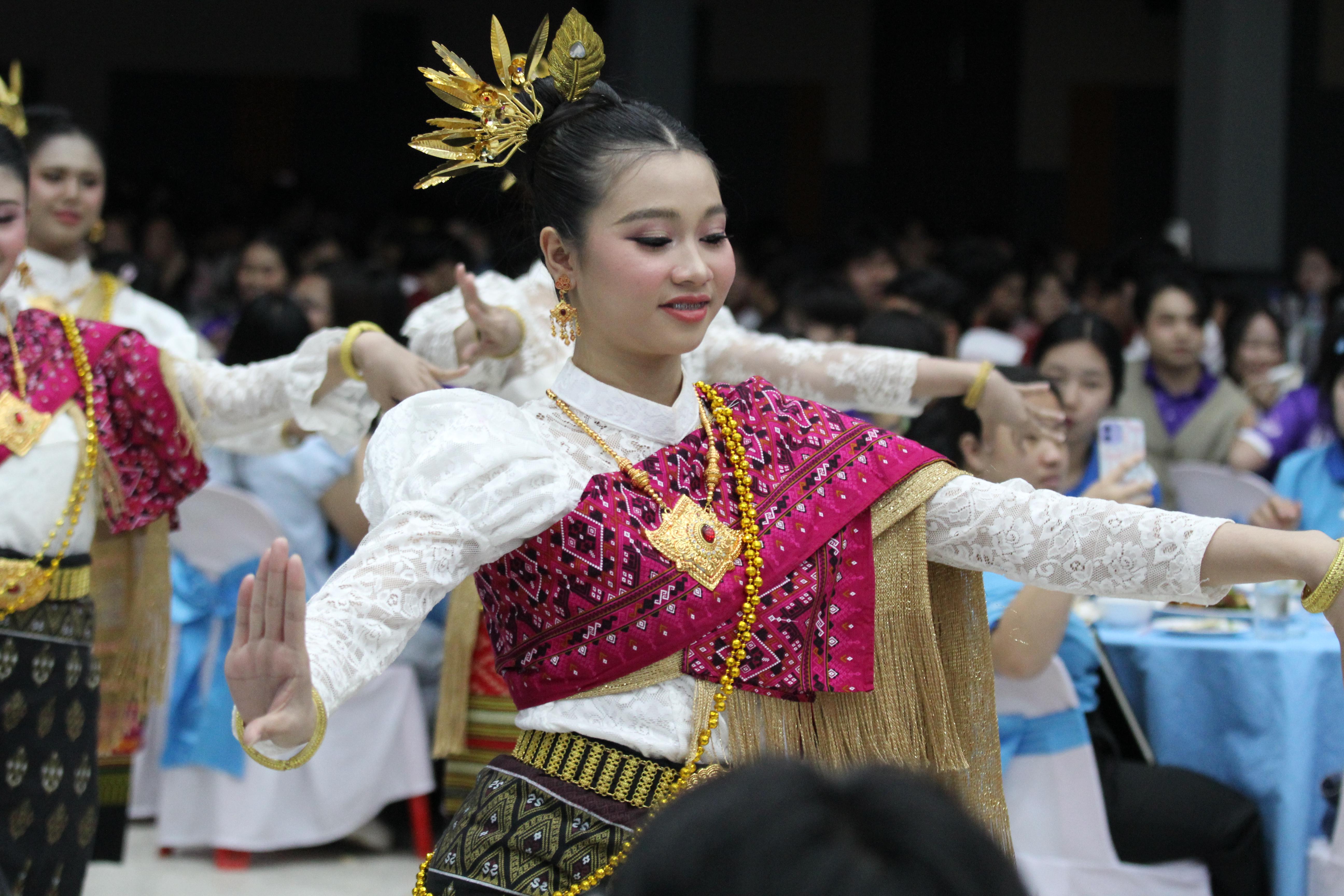 165. พิธีเปิดการแข่งขันทักษะวิชาการวิชาชีพครูและส่งเสริมศิลปวัฒนธรรม ครั้งที่13 มหาวิทยาลัยราชภัฏภาคเหนือ 8 สถาบัน