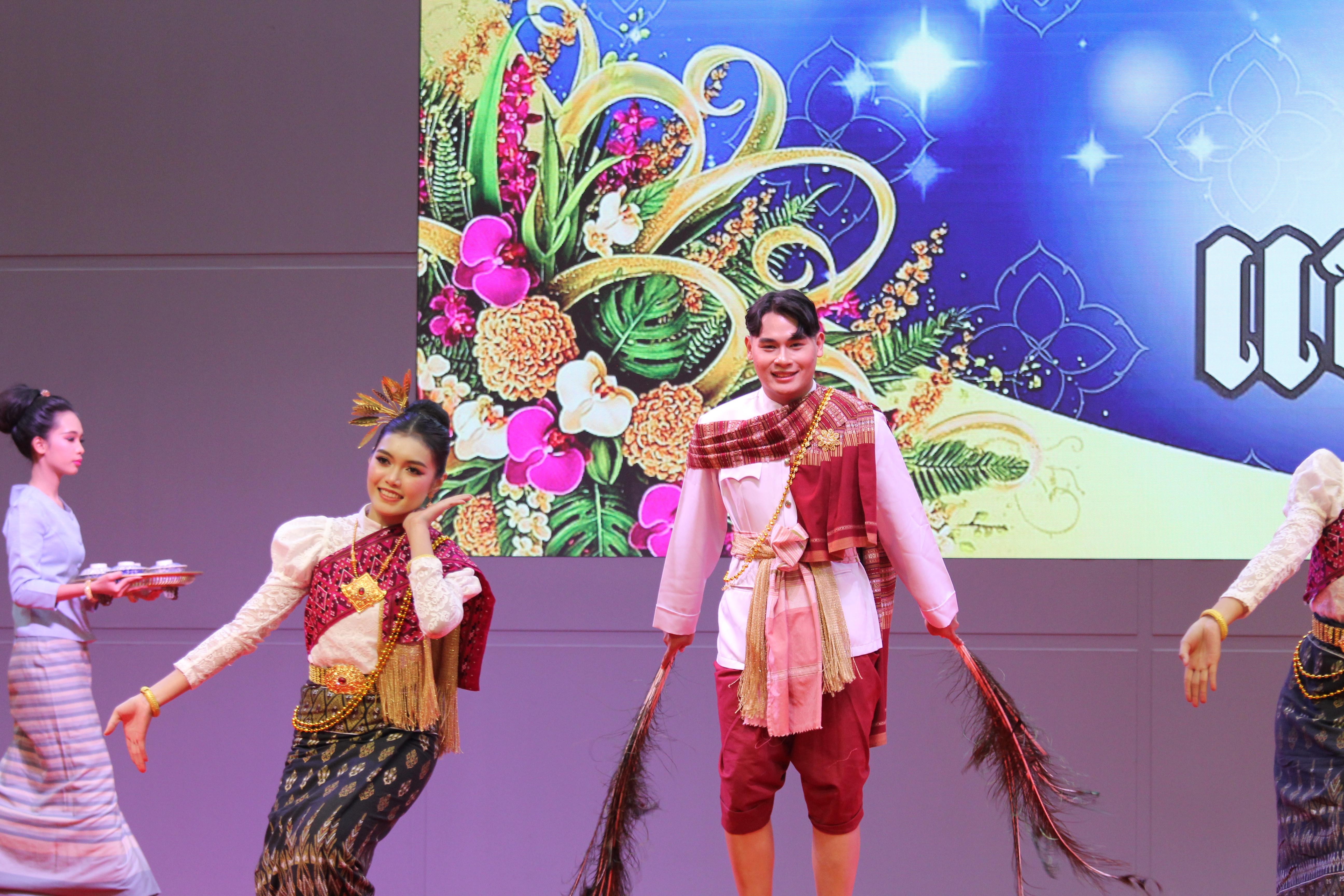 180. พิธีเปิดการแข่งขันทักษะวิชาการวิชาชีพครูและส่งเสริมศิลปวัฒนธรรม ครั้งที่13 มหาวิทยาลัยราชภัฏภาคเหนือ 8 สถาบัน