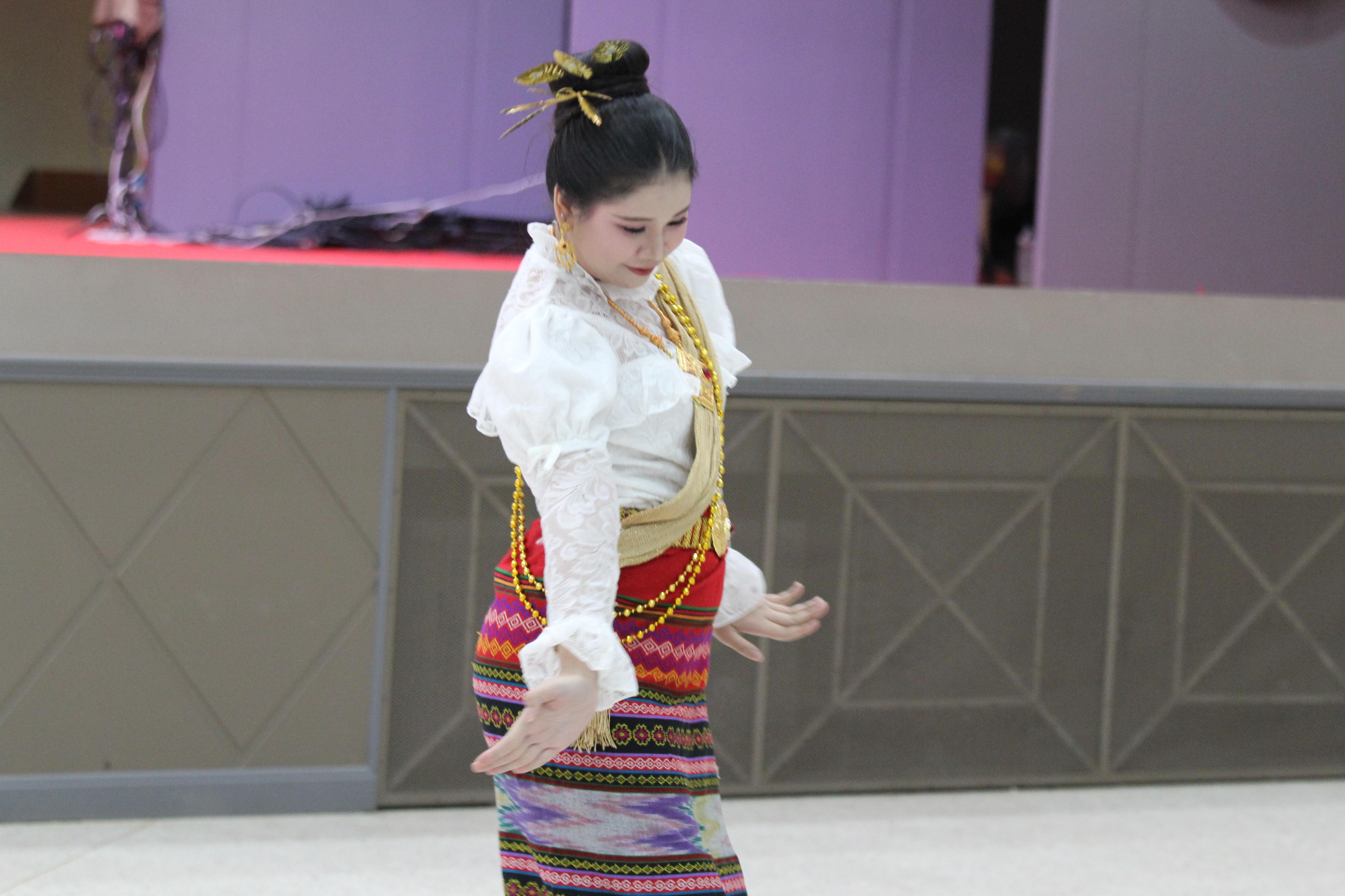 186. พิธีเปิดการแข่งขันทักษะวิชาการวิชาชีพครูและส่งเสริมศิลปวัฒนธรรม ครั้งที่13 มหาวิทยาลัยราชภัฏภาคเหนือ 8 สถาบัน