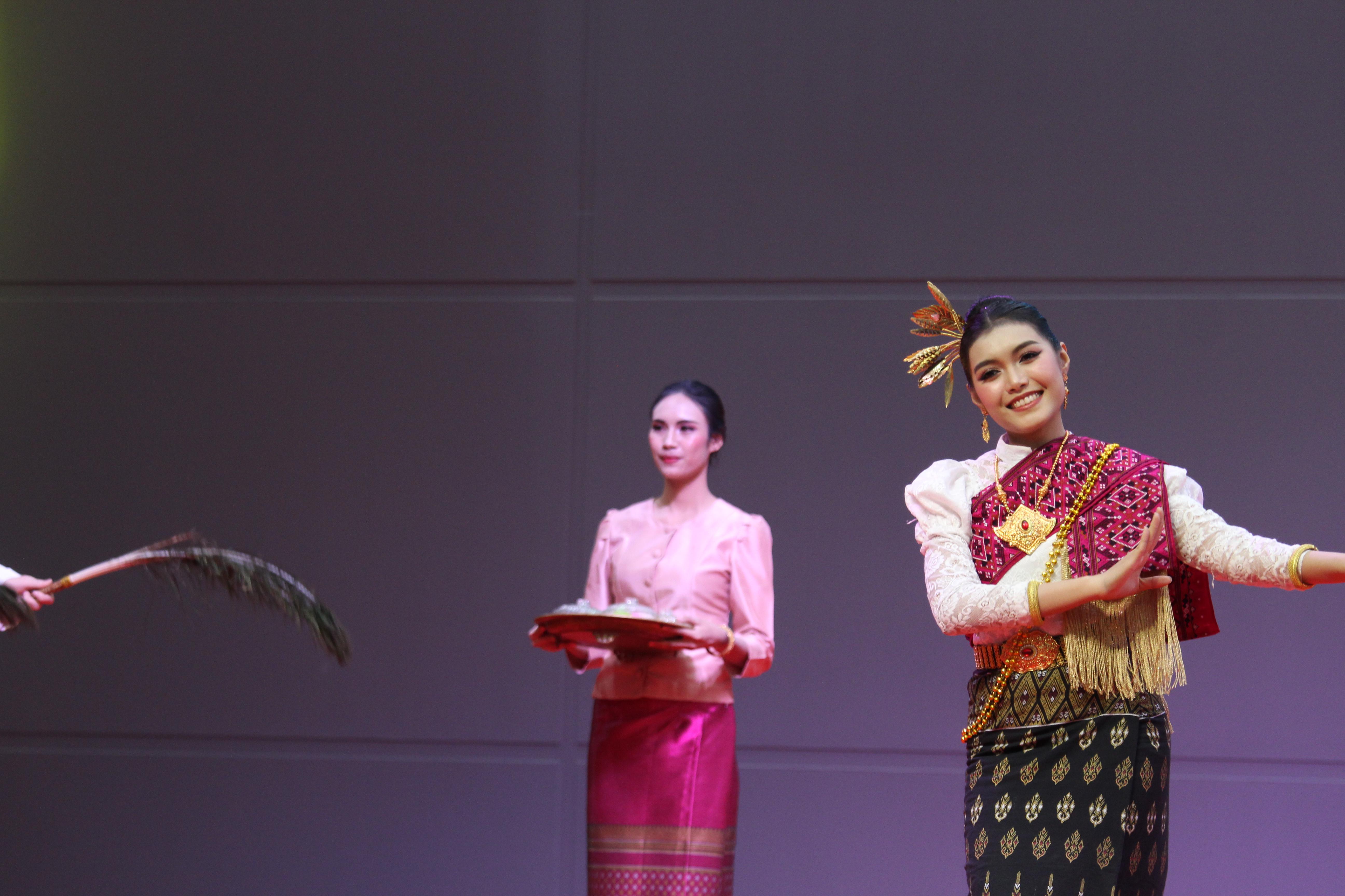 193. พิธีเปิดการแข่งขันทักษะวิชาการวิชาชีพครูและส่งเสริมศิลปวัฒนธรรม ครั้งที่13 มหาวิทยาลัยราชภัฏภาคเหนือ 8 สถาบัน