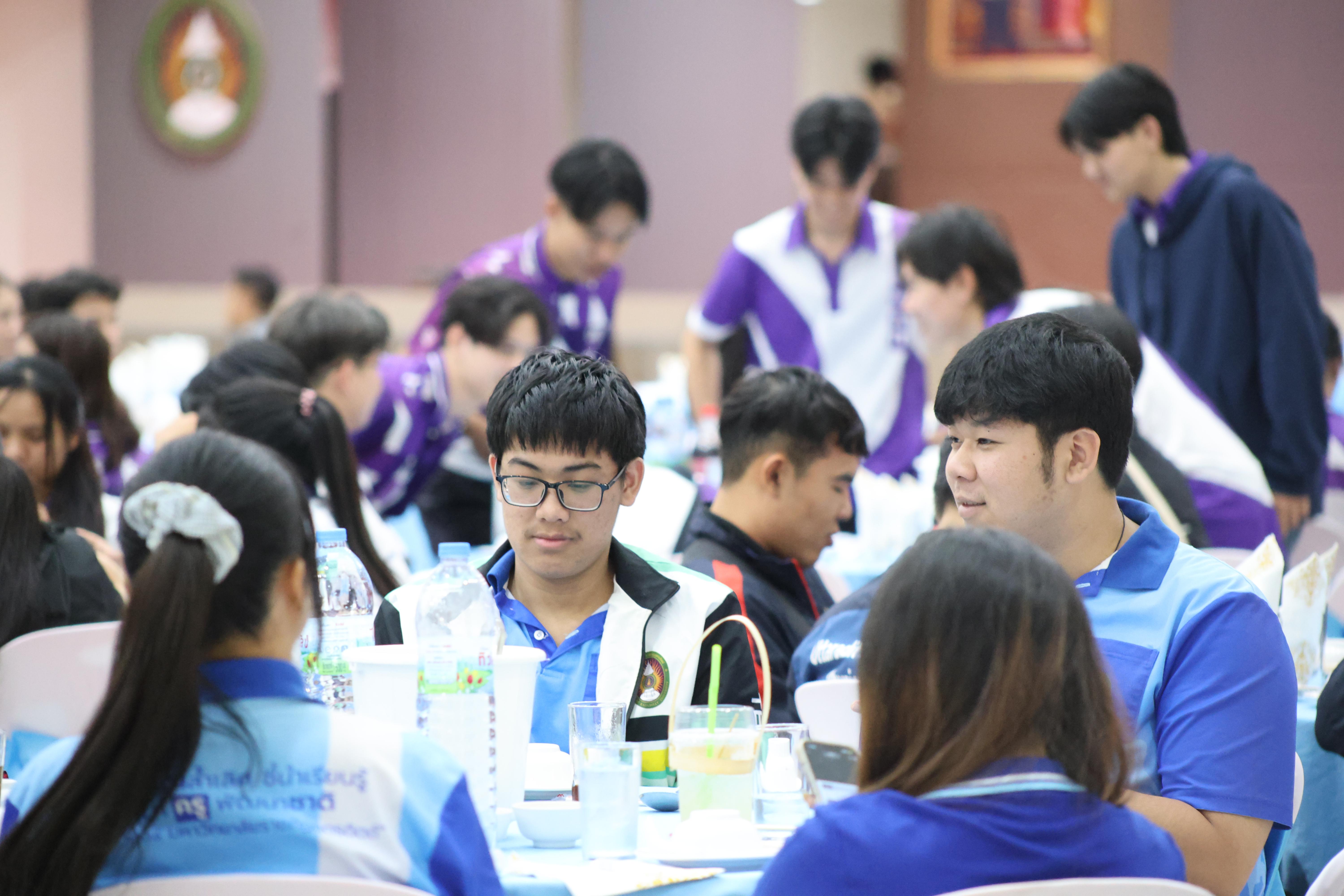 206. พิธีเปิดการแข่งขันทักษะวิชาการวิชาชีพครูและส่งเสริมศิลปวัฒนธรรม ครั้งที่13 มหาวิทยาลัยราชภัฏภาคเหนือ 8 สถาบัน