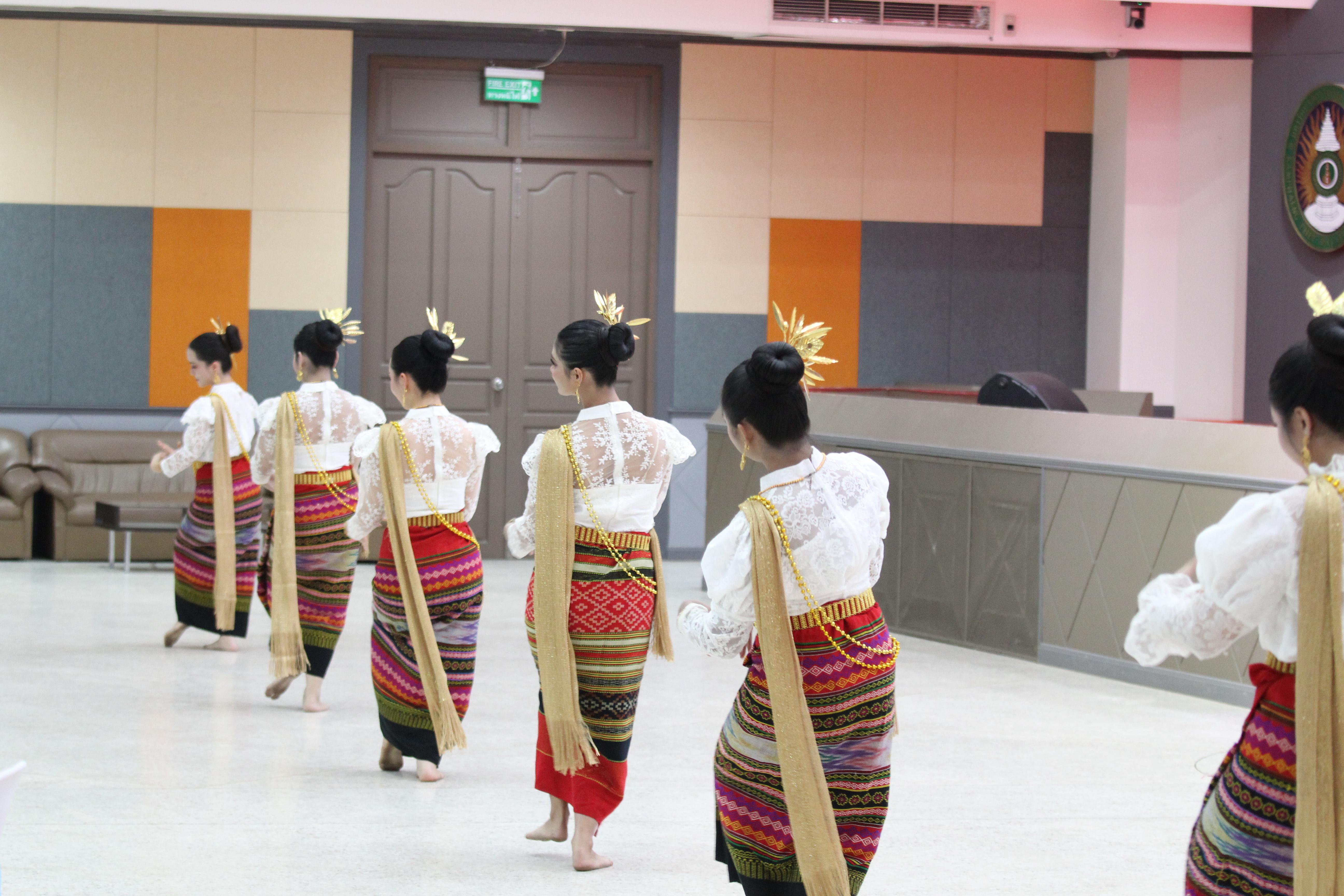 213. พิธีเปิดการแข่งขันทักษะวิชาการวิชาชีพครูและส่งเสริมศิลปวัฒนธรรม ครั้งที่13 มหาวิทยาลัยราชภัฏภาคเหนือ 8 สถาบัน