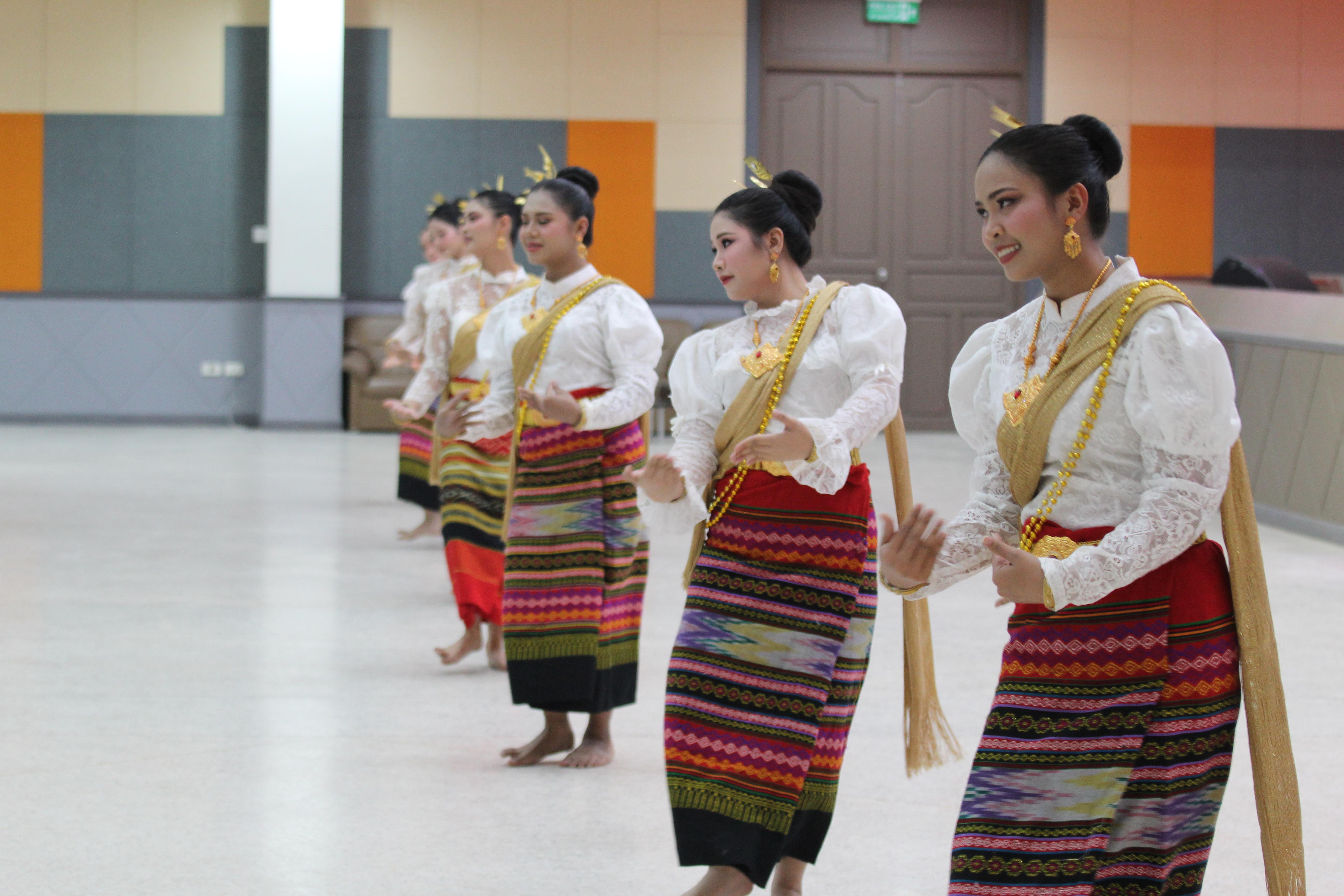 216. พิธีเปิดการแข่งขันทักษะวิชาการวิชาชีพครูและส่งเสริมศิลปวัฒนธรรม ครั้งที่13 มหาวิทยาลัยราชภัฏภาคเหนือ 8 สถาบัน