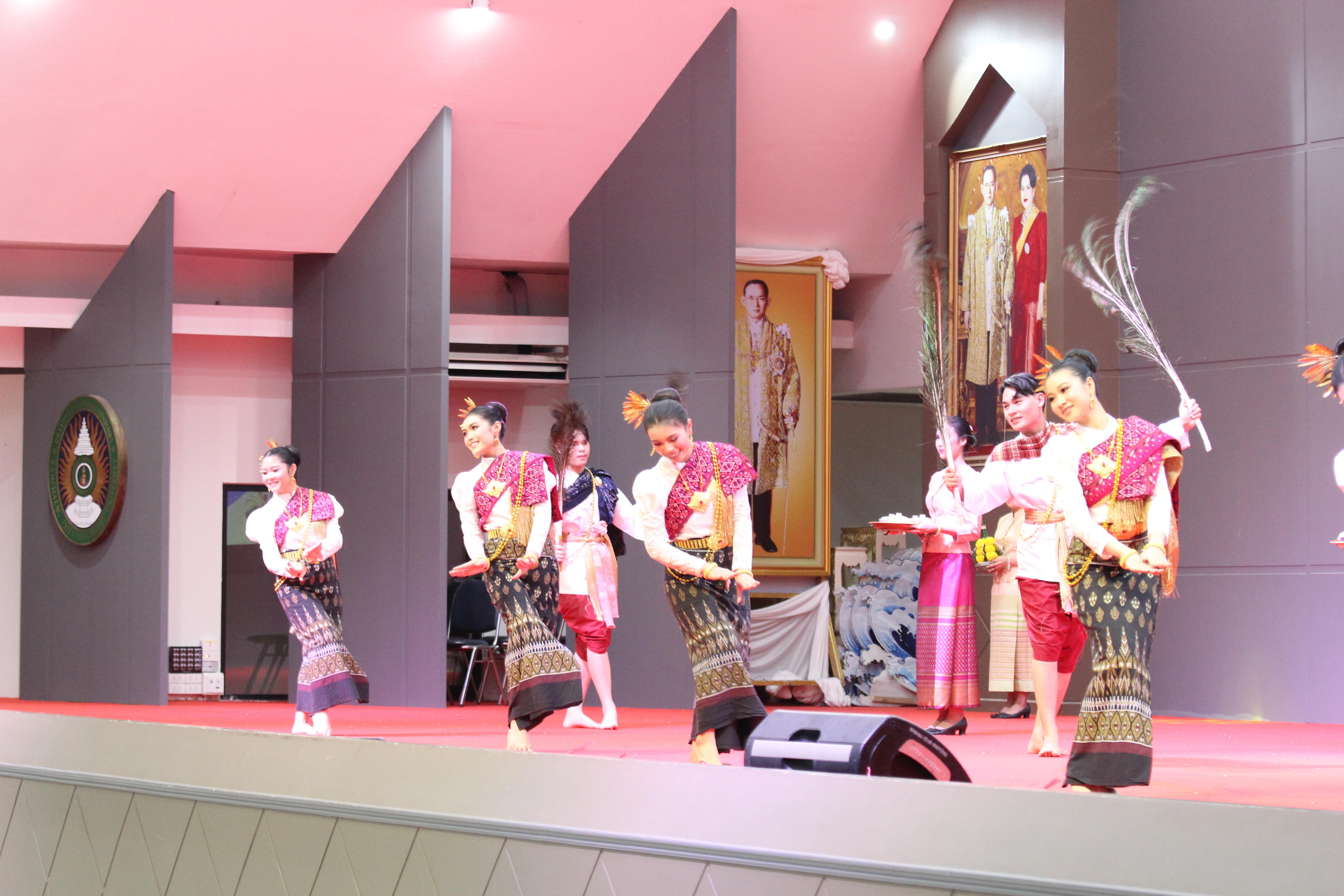 218. พิธีเปิดการแข่งขันทักษะวิชาการวิชาชีพครูและส่งเสริมศิลปวัฒนธรรม ครั้งที่13 มหาวิทยาลัยราชภัฏภาคเหนือ 8 สถาบัน