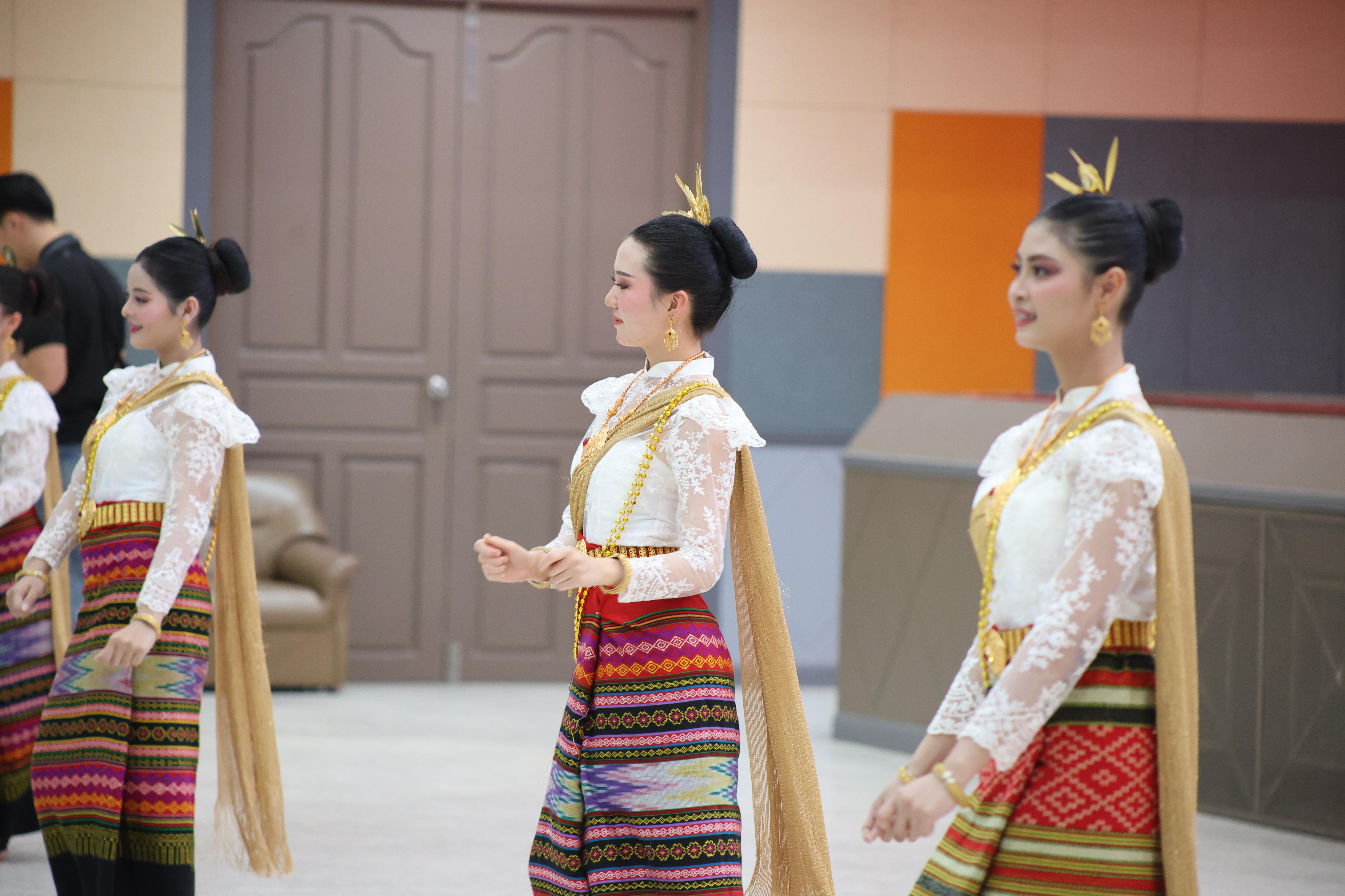 270. พิธีเปิดการแข่งขันทักษะวิชาการวิชาชีพครูและส่งเสริมศิลปวัฒนธรรม ครั้งที่13 มหาวิทยาลัยราชภัฏภาคเหนือ 8 สถาบัน