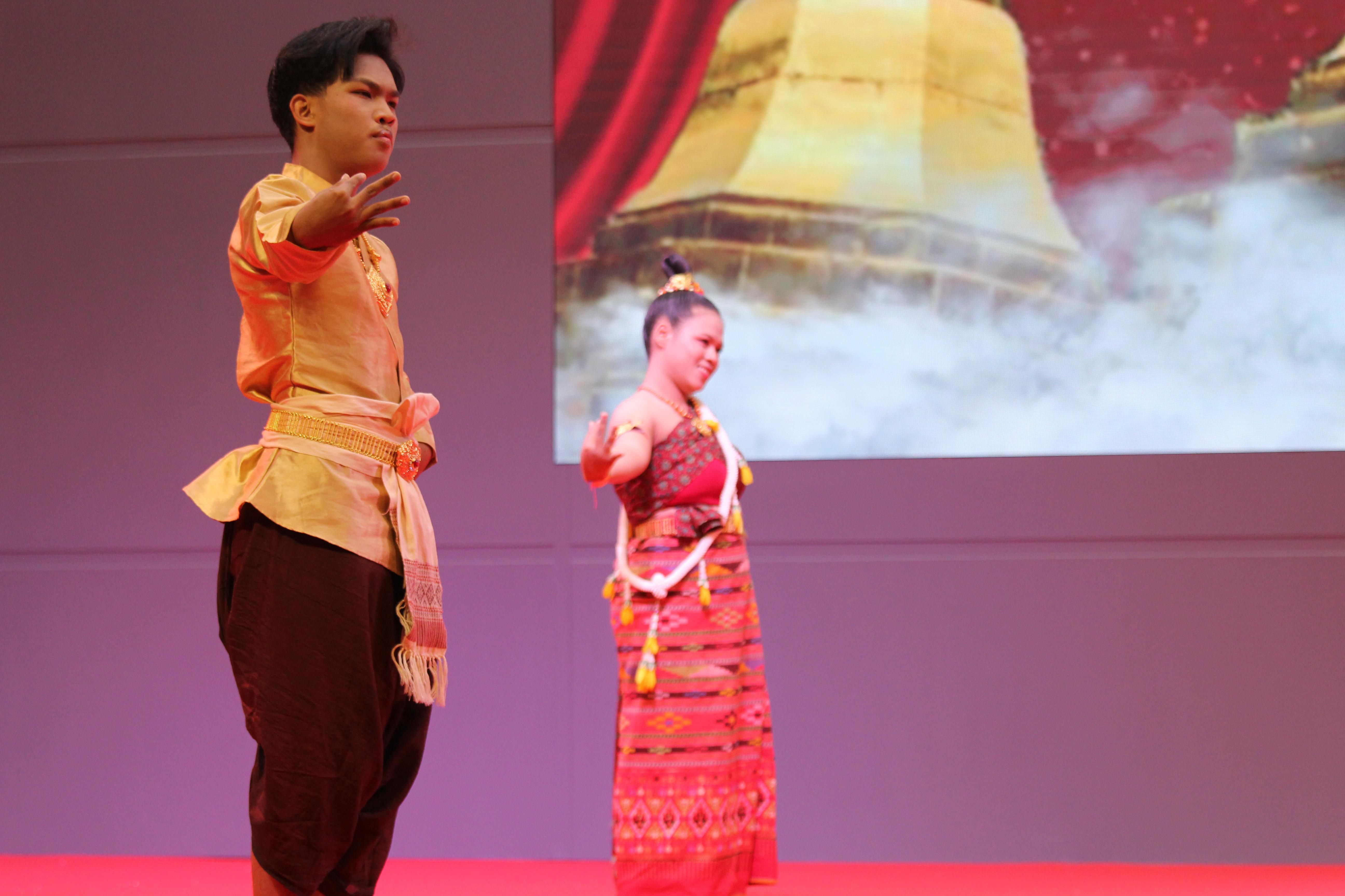 297. พิธีเปิดการแข่งขันทักษะวิชาการวิชาชีพครูและส่งเสริมศิลปวัฒนธรรม ครั้งที่13 มหาวิทยาลัยราชภัฏภาคเหนือ 8 สถาบัน