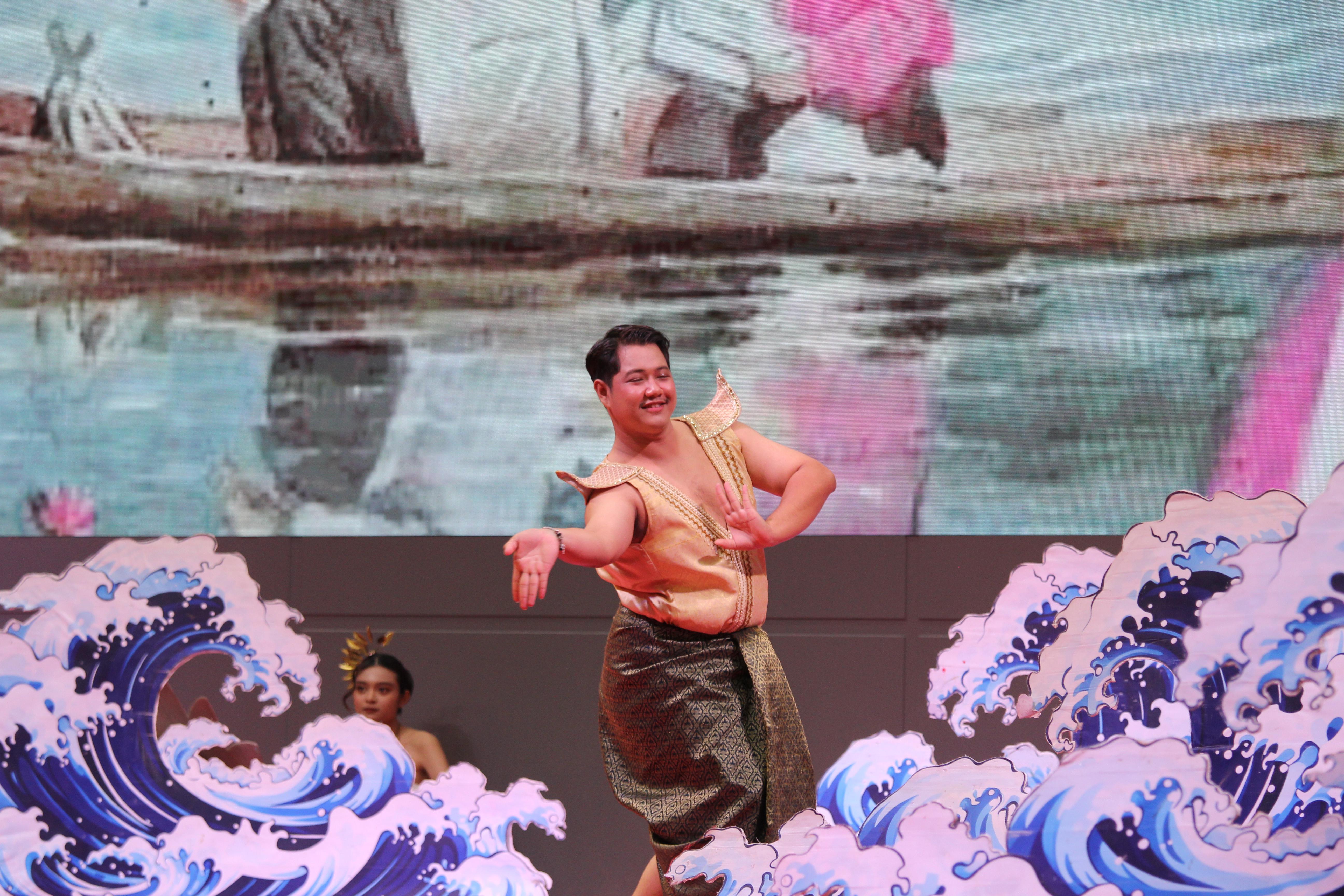 380. พิธีเปิดการแข่งขันทักษะวิชาการวิชาชีพครูและส่งเสริมศิลปวัฒนธรรม ครั้งที่13 มหาวิทยาลัยราชภัฏภาคเหนือ 8 สถาบัน