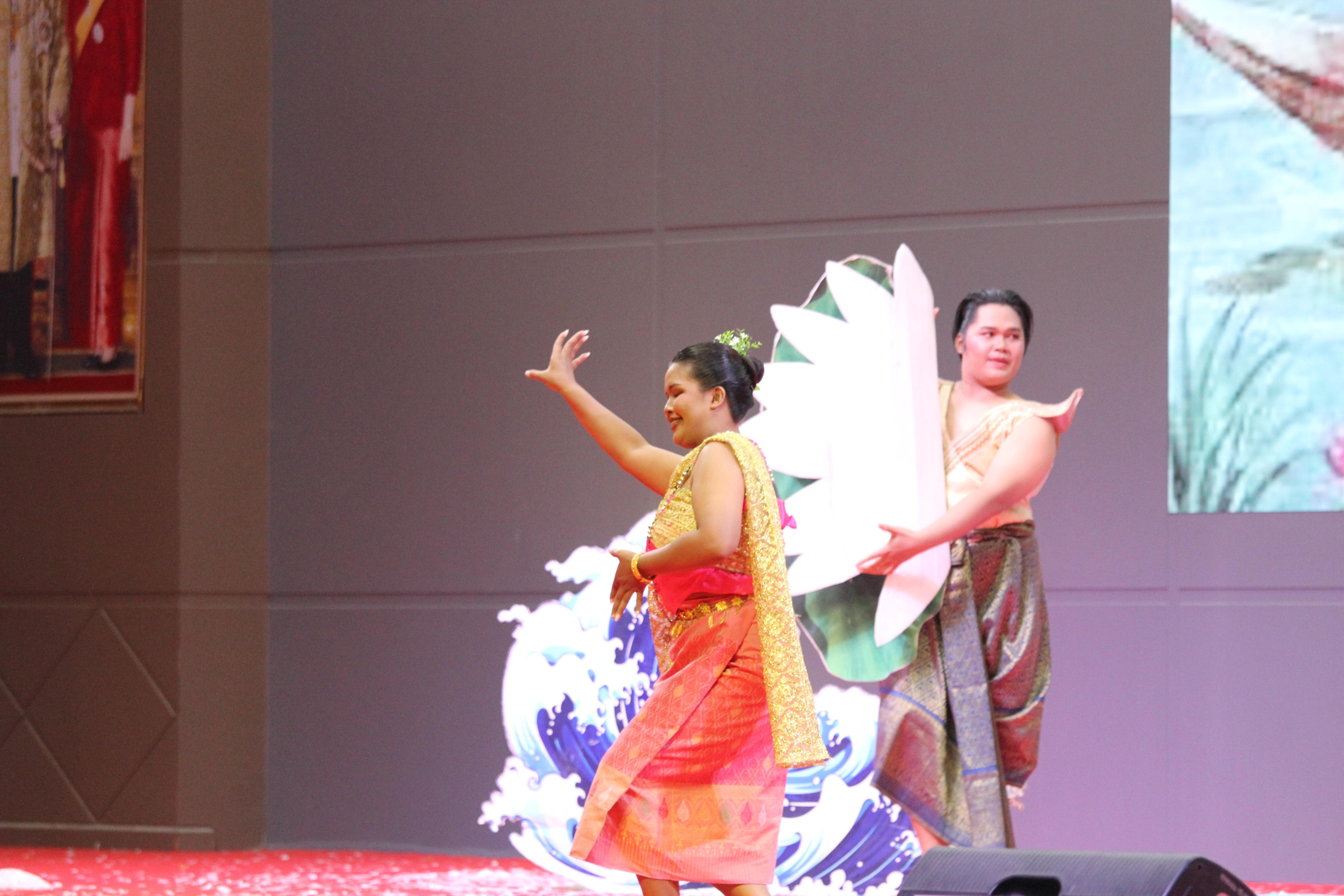 383. พิธีเปิดการแข่งขันทักษะวิชาการวิชาชีพครูและส่งเสริมศิลปวัฒนธรรม ครั้งที่13 มหาวิทยาลัยราชภัฏภาคเหนือ 8 สถาบัน