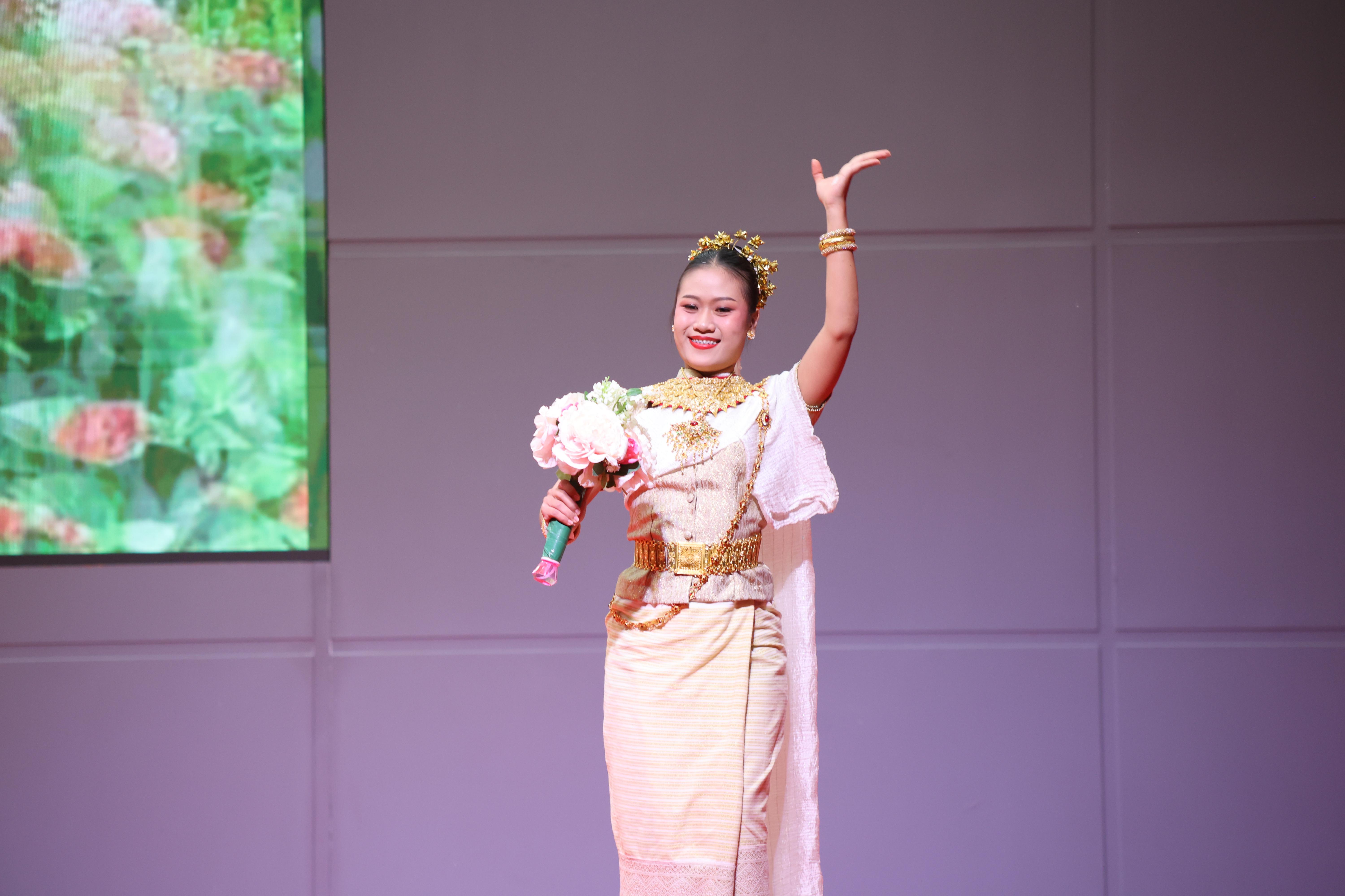 386. พิธีเปิดการแข่งขันทักษะวิชาการวิชาชีพครูและส่งเสริมศิลปวัฒนธรรม ครั้งที่13 มหาวิทยาลัยราชภัฏภาคเหนือ 8 สถาบัน