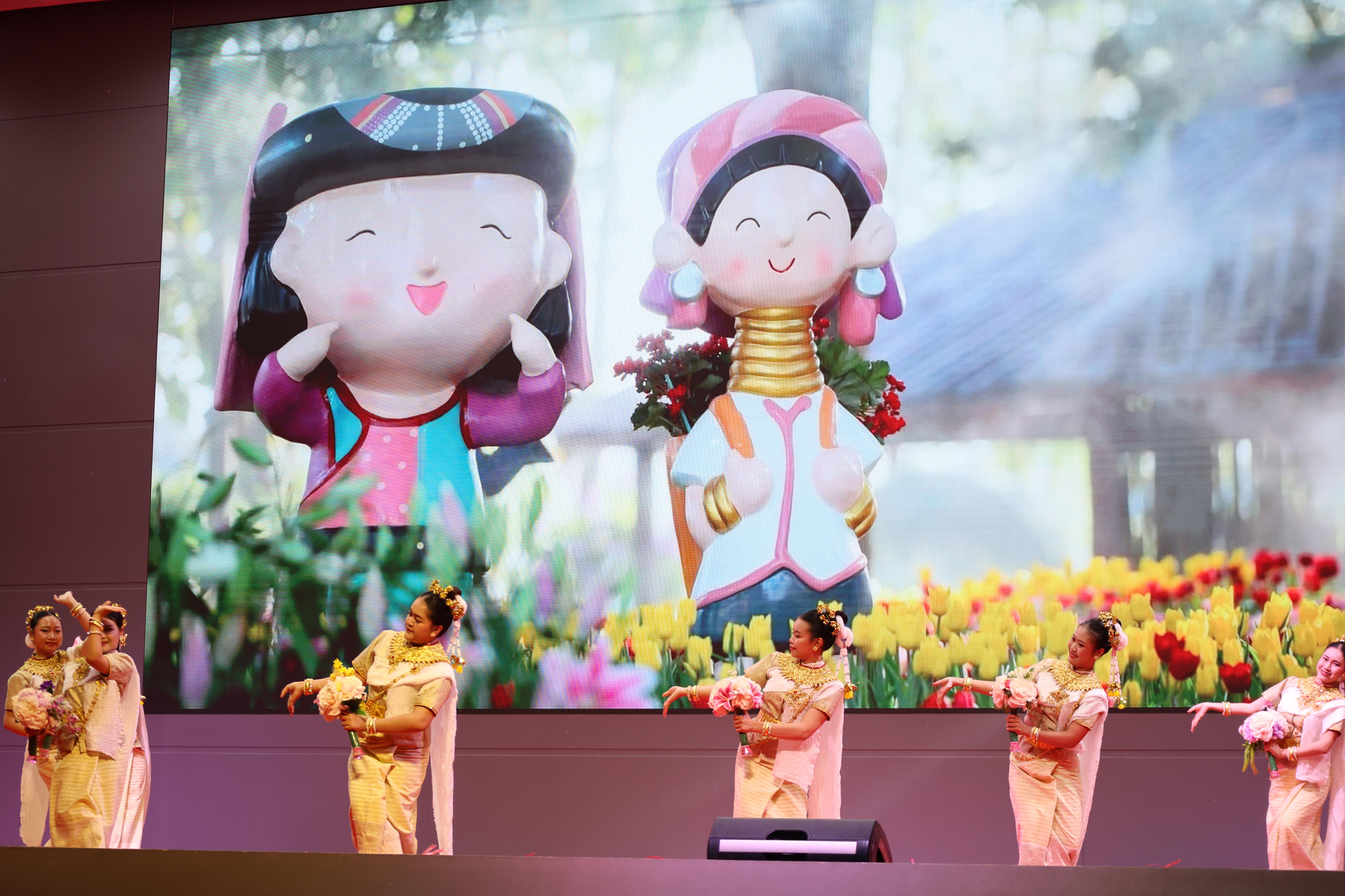 392. พิธีเปิดการแข่งขันทักษะวิชาการวิชาชีพครูและส่งเสริมศิลปวัฒนธรรม ครั้งที่13 มหาวิทยาลัยราชภัฏภาคเหนือ 8 สถาบัน