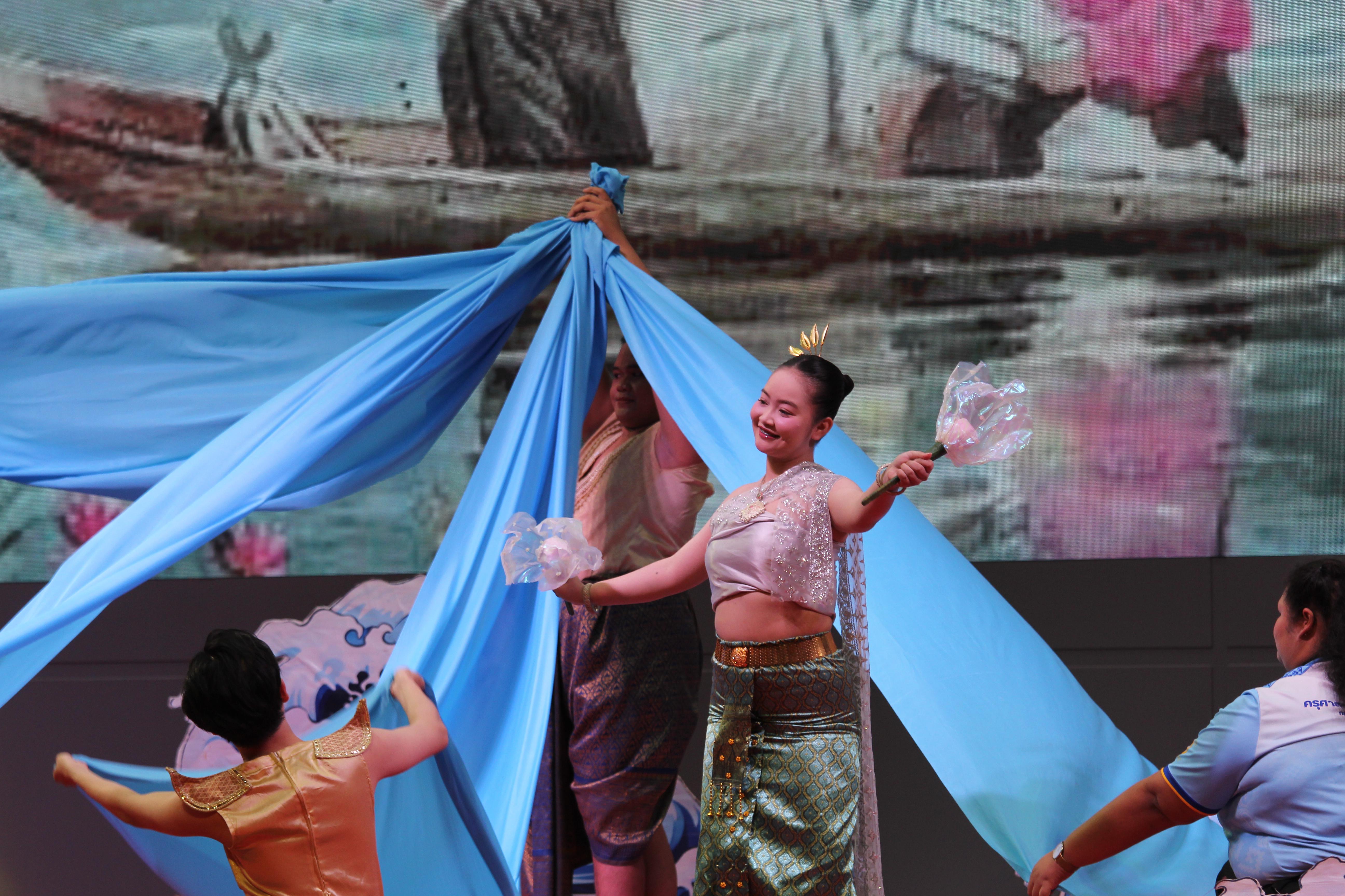 396. พิธีเปิดการแข่งขันทักษะวิชาการวิชาชีพครูและส่งเสริมศิลปวัฒนธรรม ครั้งที่13 มหาวิทยาลัยราชภัฏภาคเหนือ 8 สถาบัน