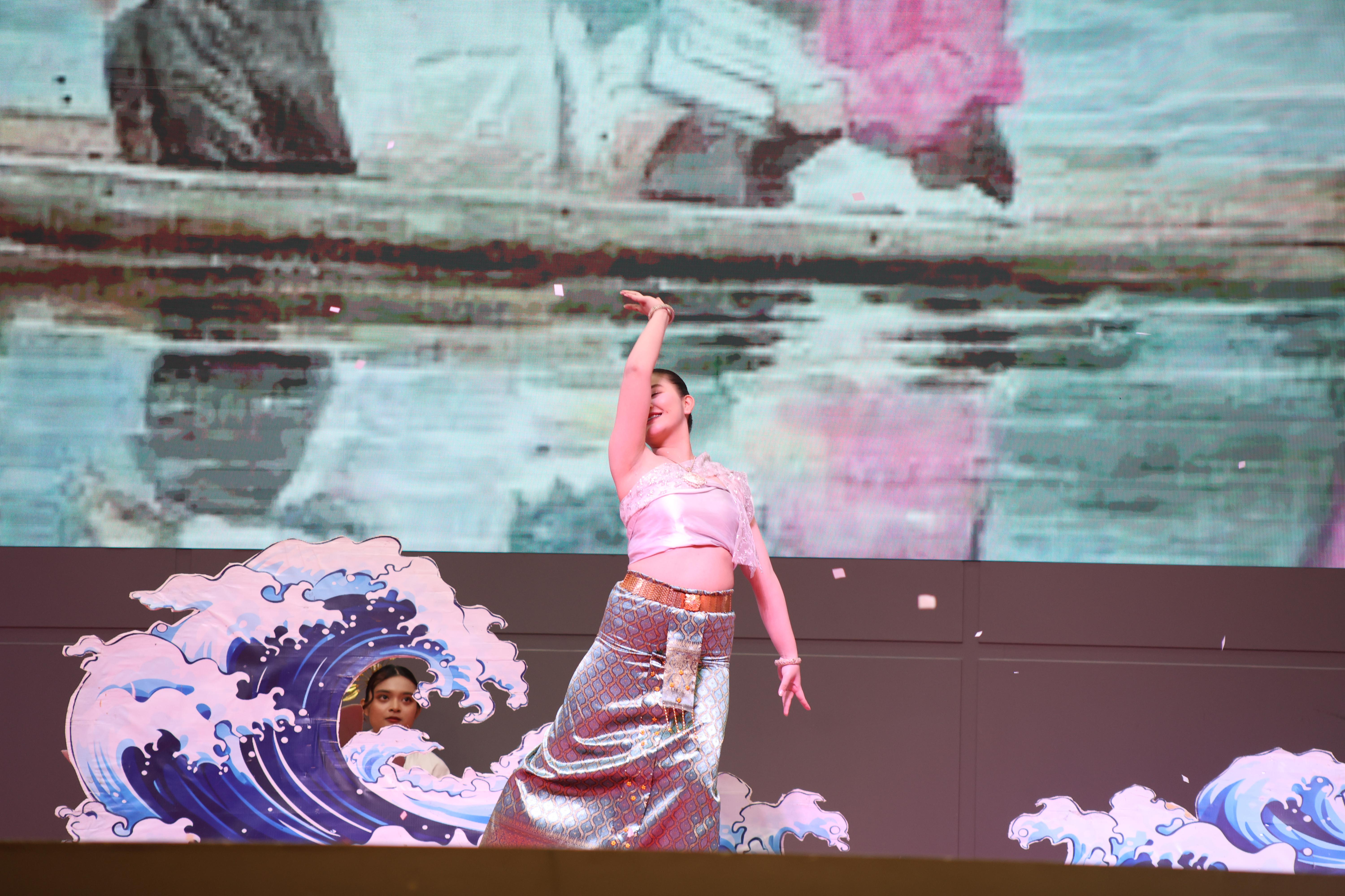 403. พิธีเปิดการแข่งขันทักษะวิชาการวิชาชีพครูและส่งเสริมศิลปวัฒนธรรม ครั้งที่13 มหาวิทยาลัยราชภัฏภาคเหนือ 8 สถาบัน