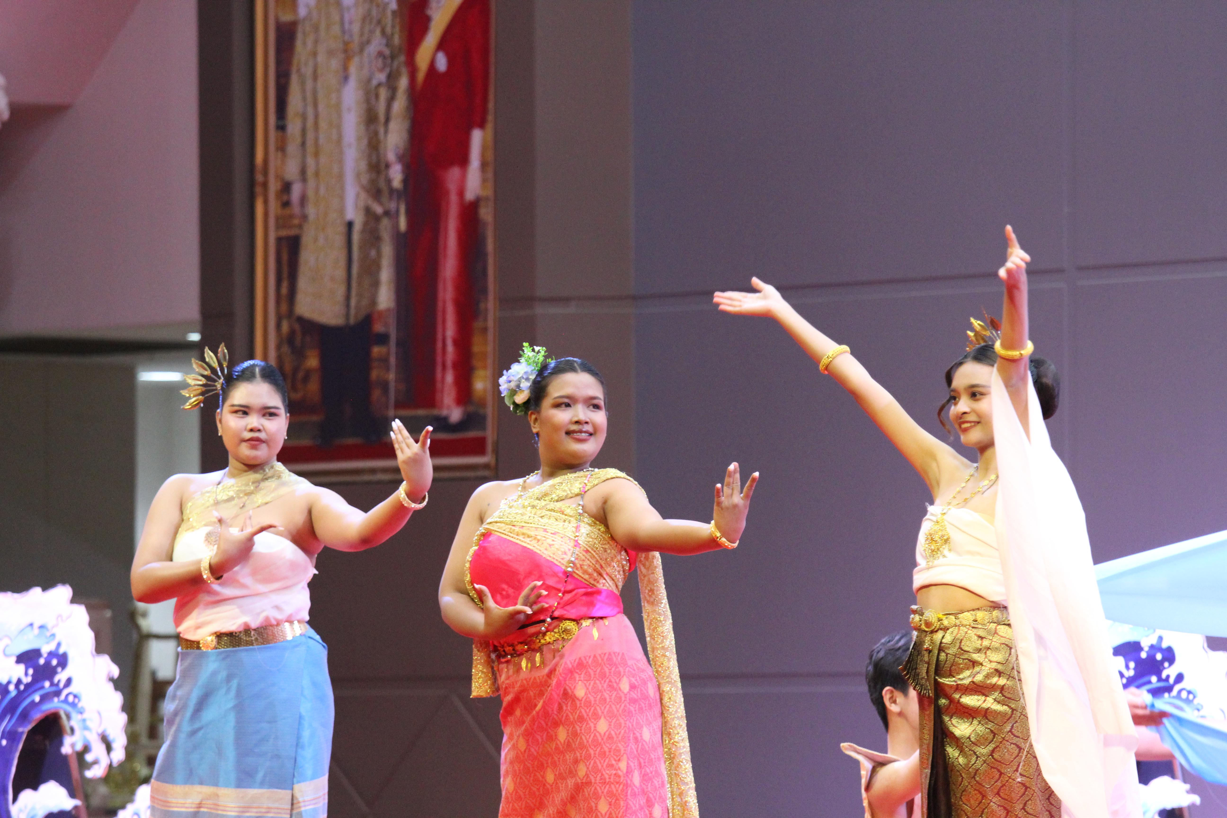 406. พิธีเปิดการแข่งขันทักษะวิชาการวิชาชีพครูและส่งเสริมศิลปวัฒนธรรม ครั้งที่13 มหาวิทยาลัยราชภัฏภาคเหนือ 8 สถาบัน