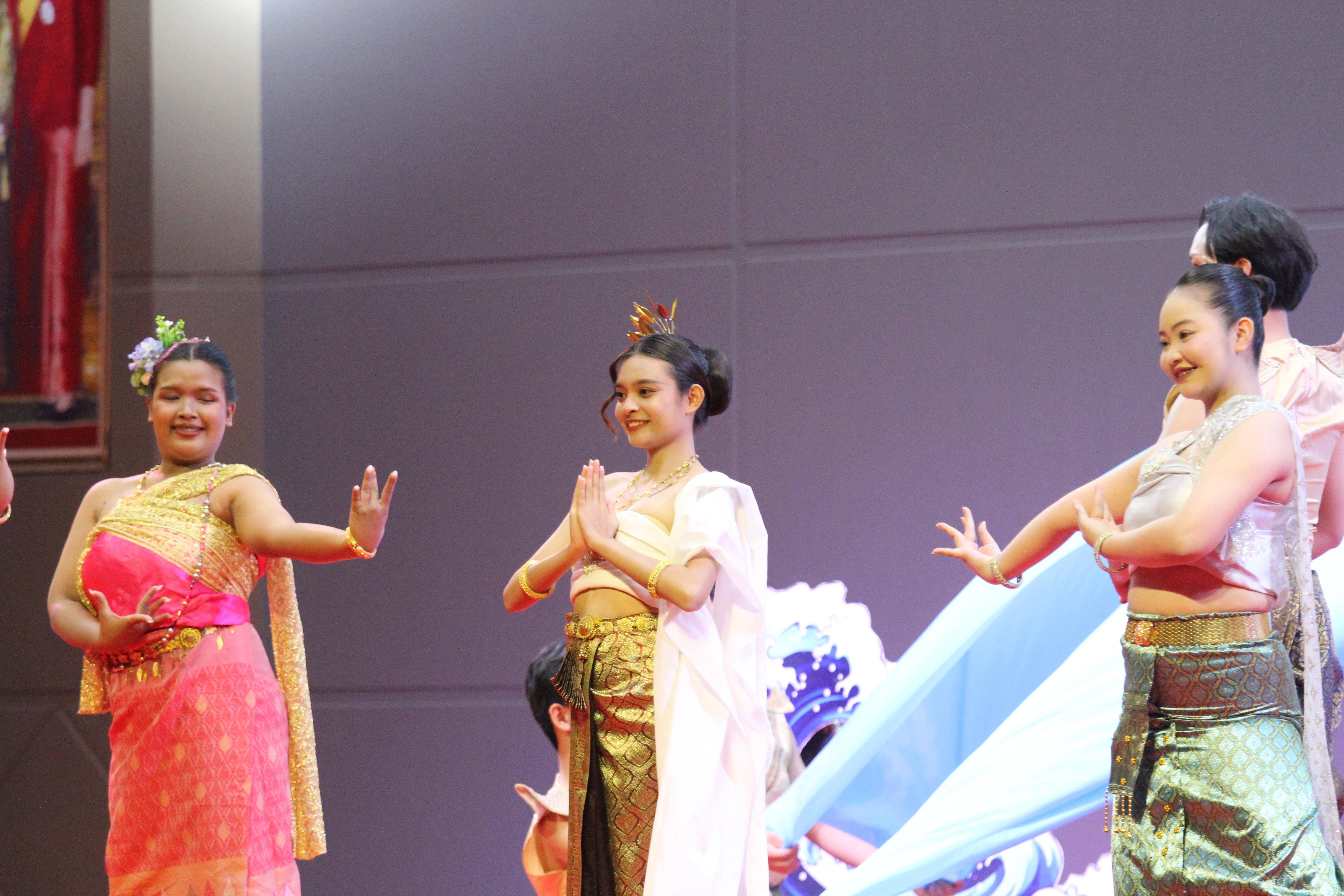 407. พิธีเปิดการแข่งขันทักษะวิชาการวิชาชีพครูและส่งเสริมศิลปวัฒนธรรม ครั้งที่13 มหาวิทยาลัยราชภัฏภาคเหนือ 8 สถาบัน