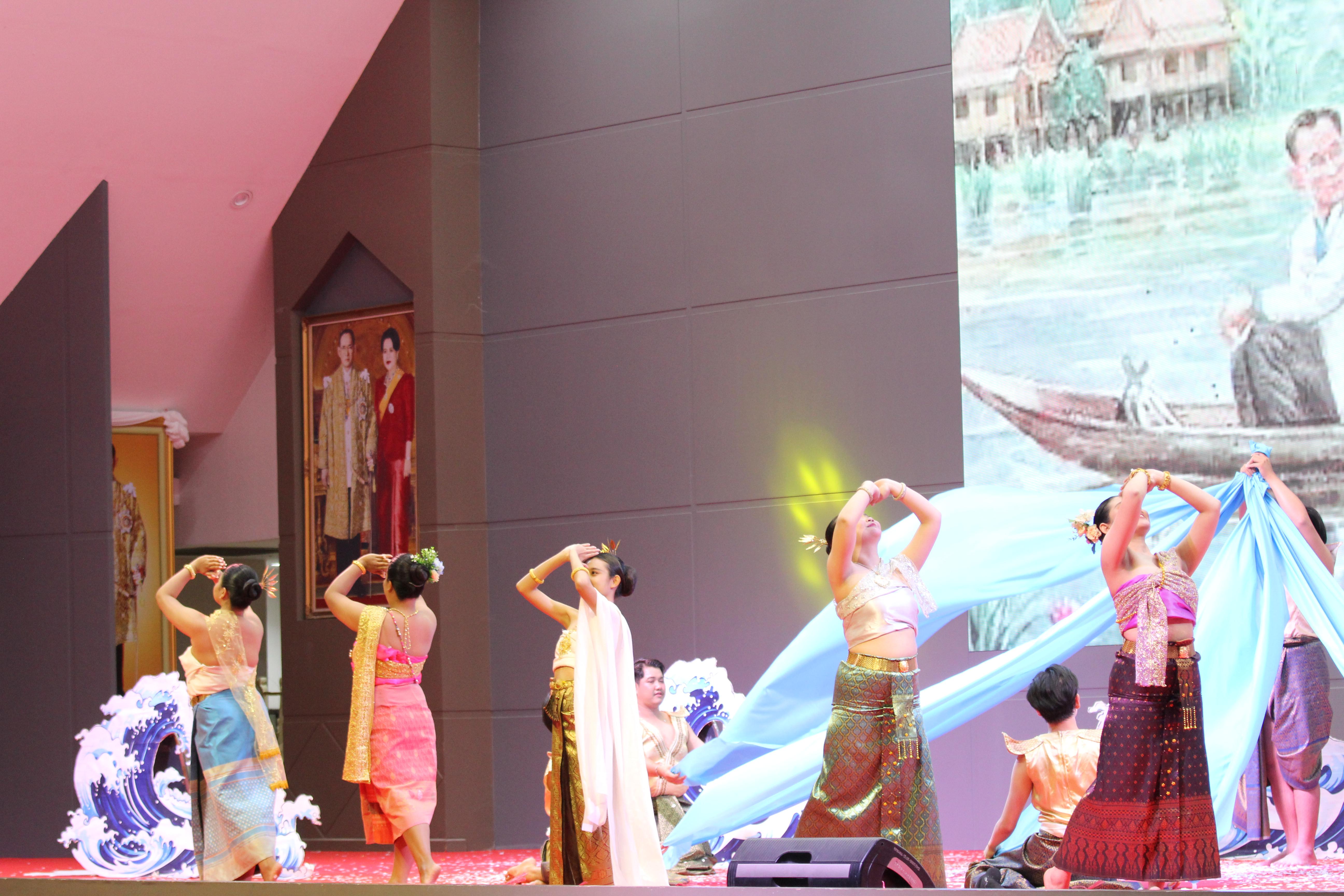 408. พิธีเปิดการแข่งขันทักษะวิชาการวิชาชีพครูและส่งเสริมศิลปวัฒนธรรม ครั้งที่13 มหาวิทยาลัยราชภัฏภาคเหนือ 8 สถาบัน