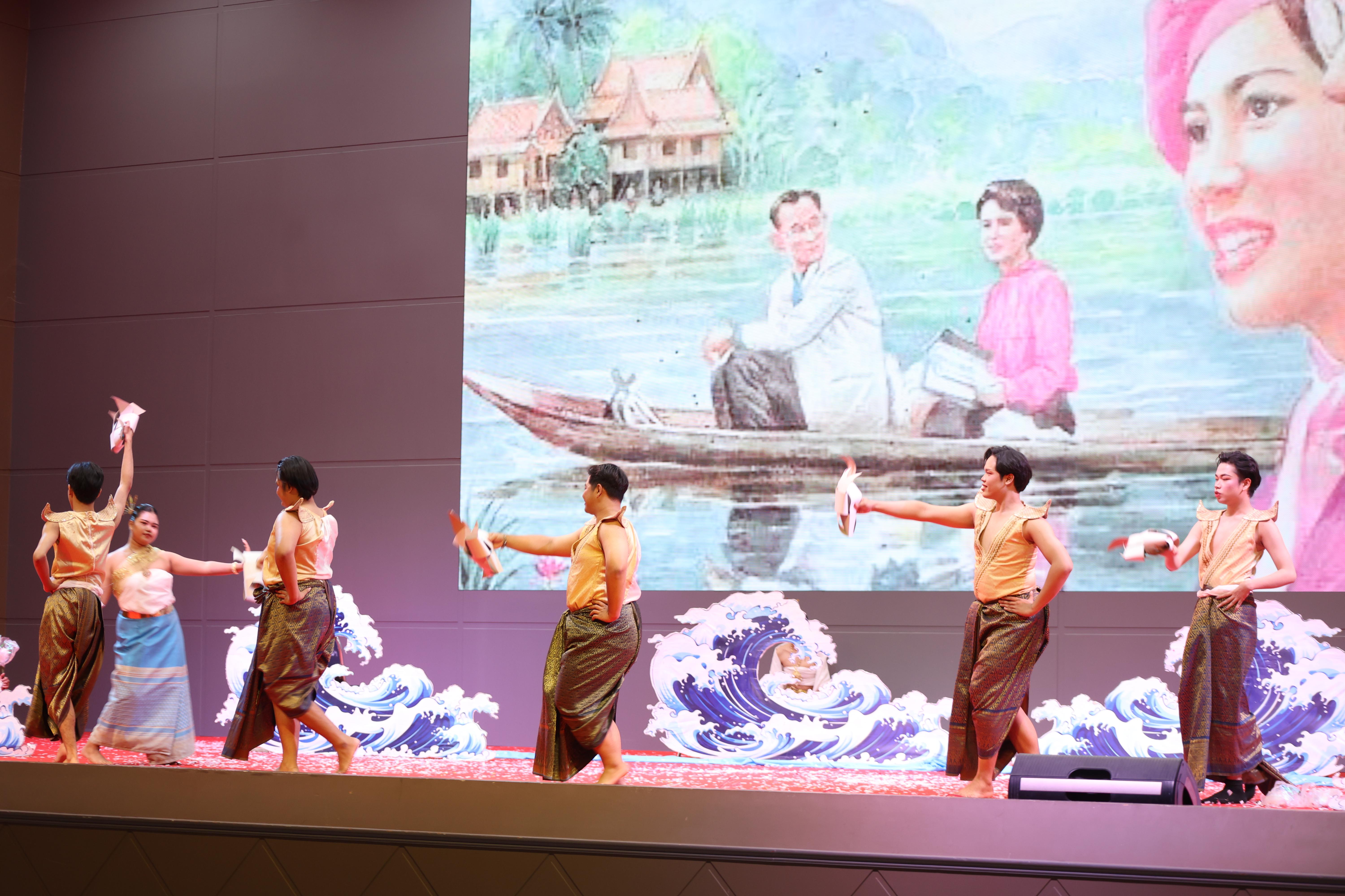 411. พิธีเปิดการแข่งขันทักษะวิชาการวิชาชีพครูและส่งเสริมศิลปวัฒนธรรม ครั้งที่13 มหาวิทยาลัยราชภัฏภาคเหนือ 8 สถาบัน