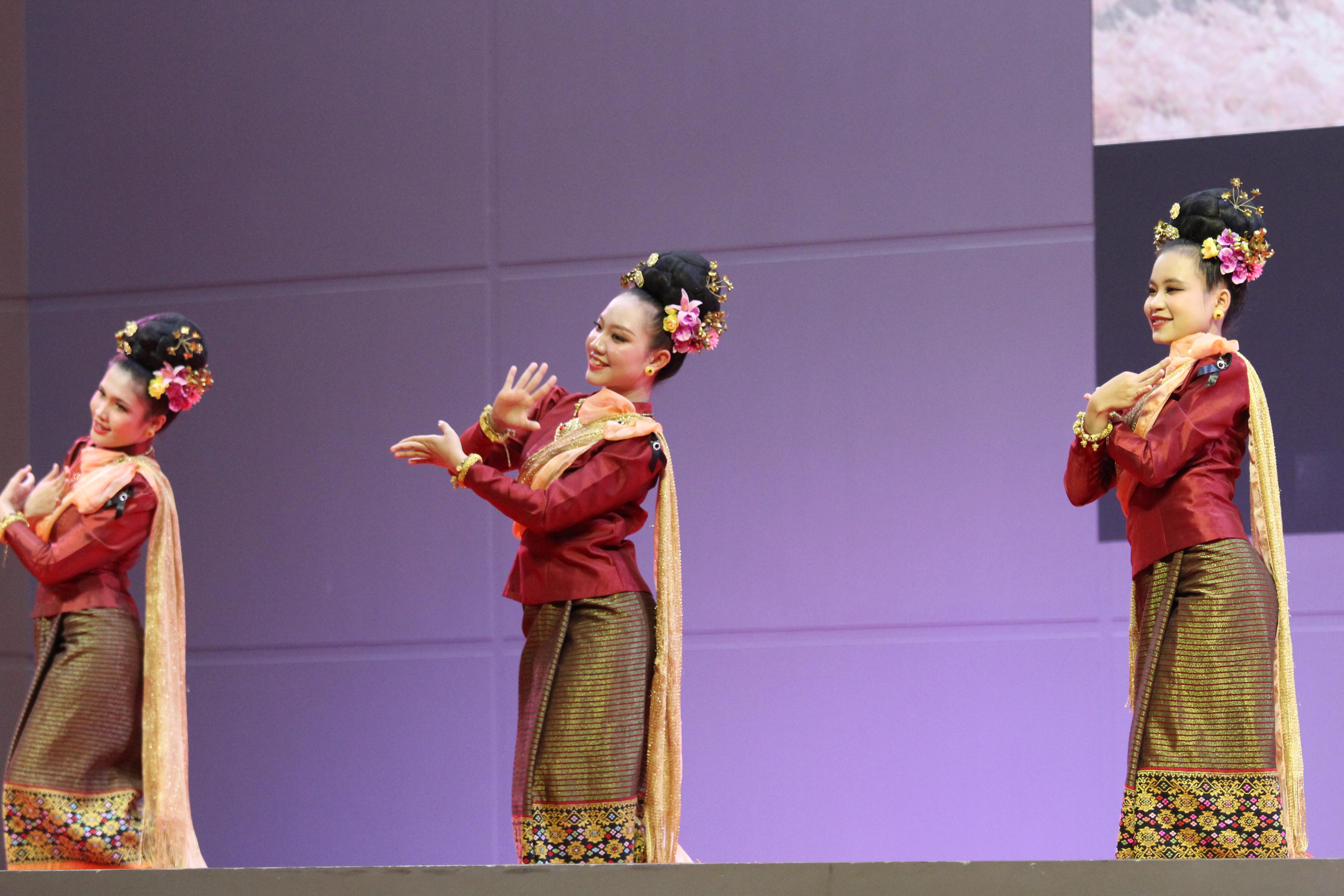 414. พิธีเปิดการแข่งขันทักษะวิชาการวิชาชีพครูและส่งเสริมศิลปวัฒนธรรม ครั้งที่13 มหาวิทยาลัยราชภัฏภาคเหนือ 8 สถาบัน