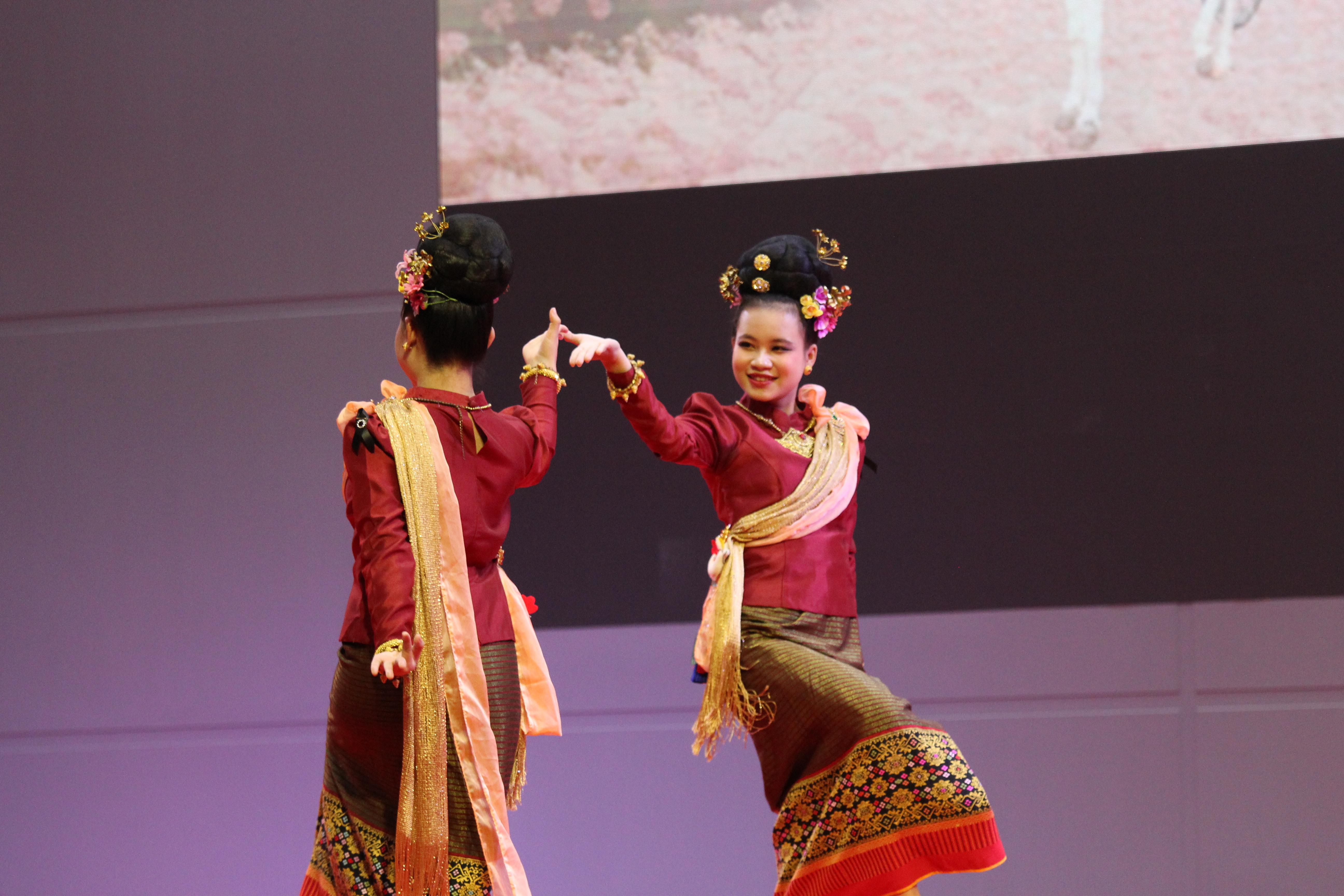 420. พิธีเปิดการแข่งขันทักษะวิชาการวิชาชีพครูและส่งเสริมศิลปวัฒนธรรม ครั้งที่13 มหาวิทยาลัยราชภัฏภาคเหนือ 8 สถาบัน