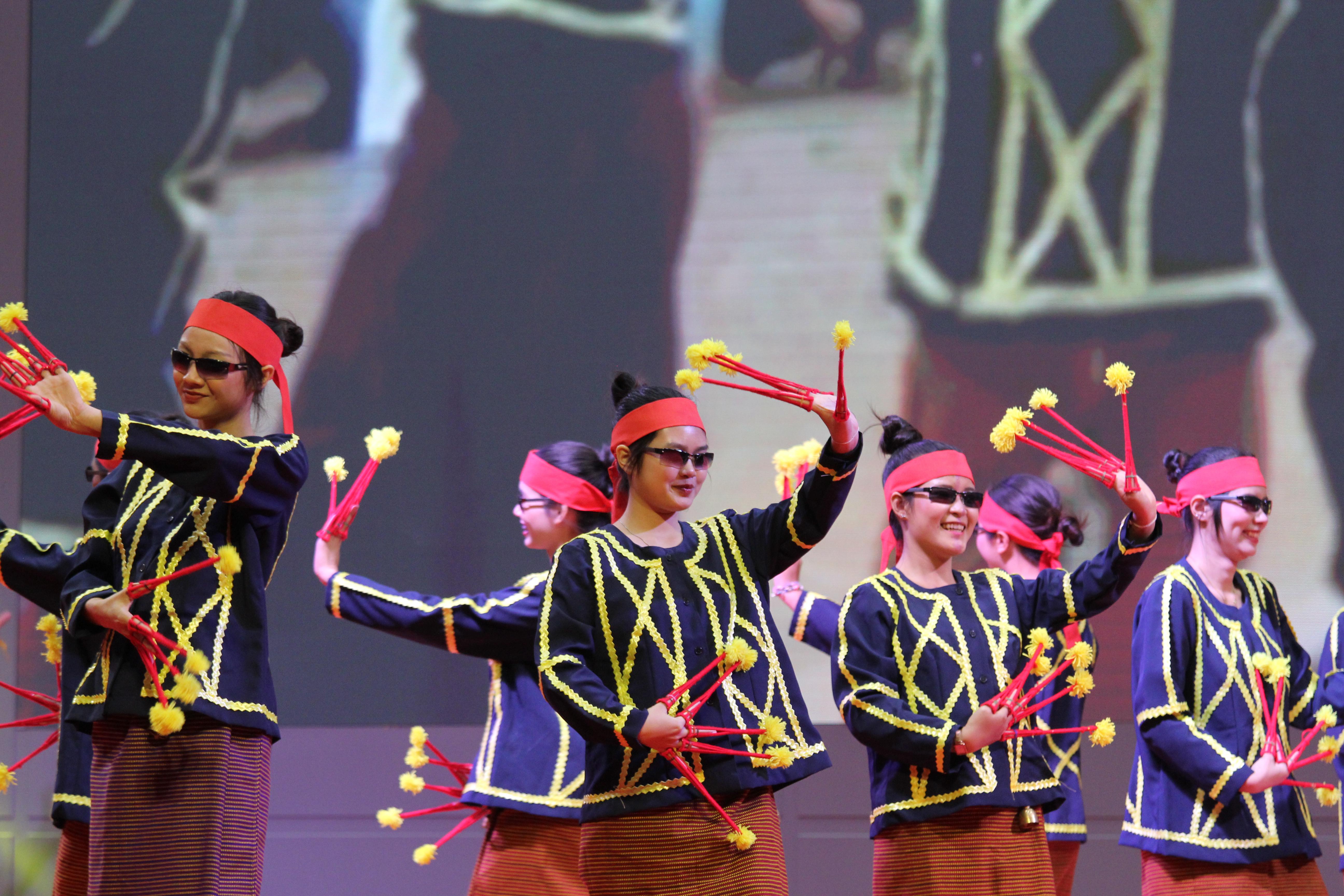 440. พิธีเปิดการแข่งขันทักษะวิชาการวิชาชีพครูและส่งเสริมศิลปวัฒนธรรม ครั้งที่13 มหาวิทยาลัยราชภัฏภาคเหนือ 8 สถาบัน