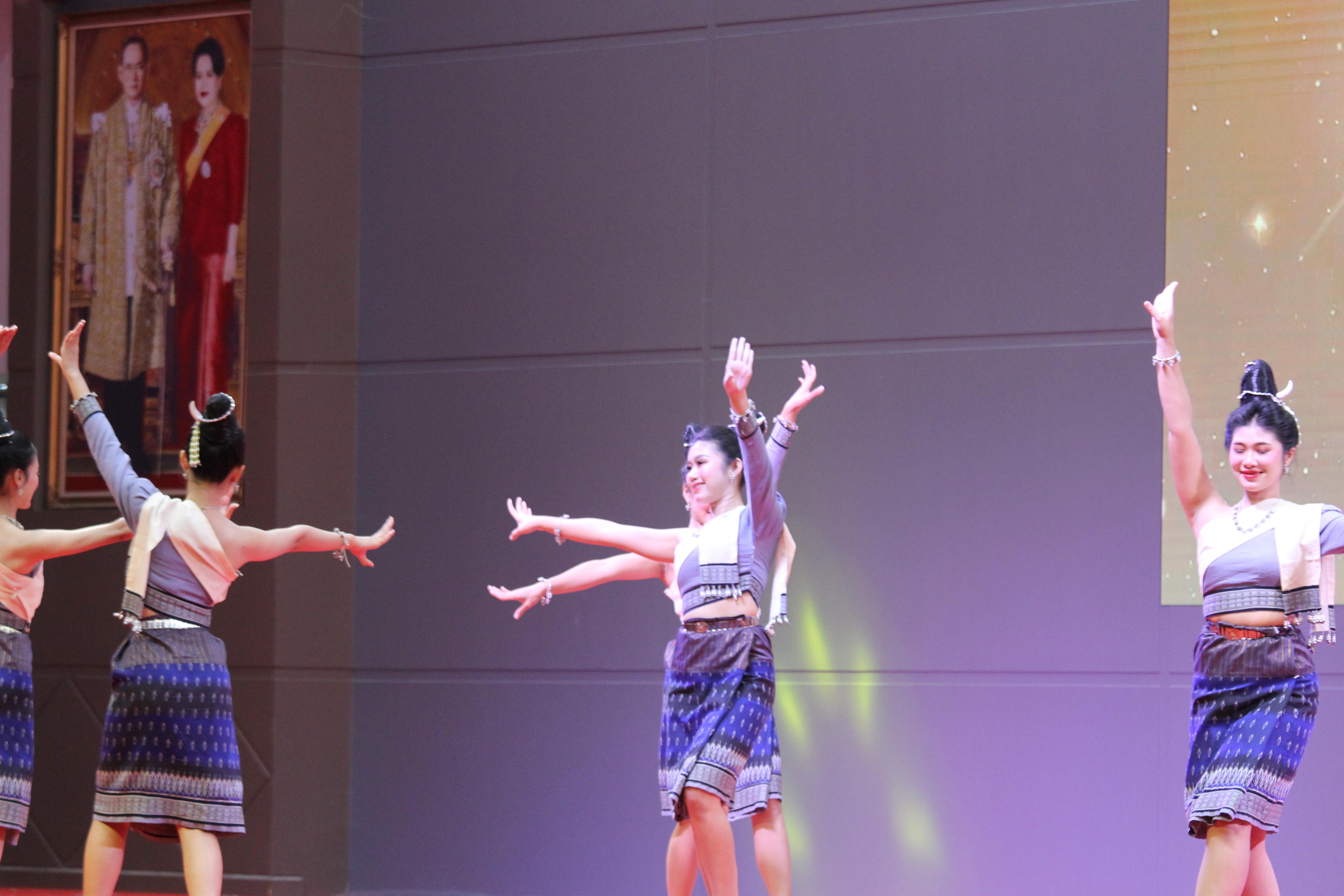 467. พิธีเปิดการแข่งขันทักษะวิชาการวิชาชีพครูและส่งเสริมศิลปวัฒนธรรม ครั้งที่13 มหาวิทยาลัยราชภัฏภาคเหนือ 8 สถาบัน