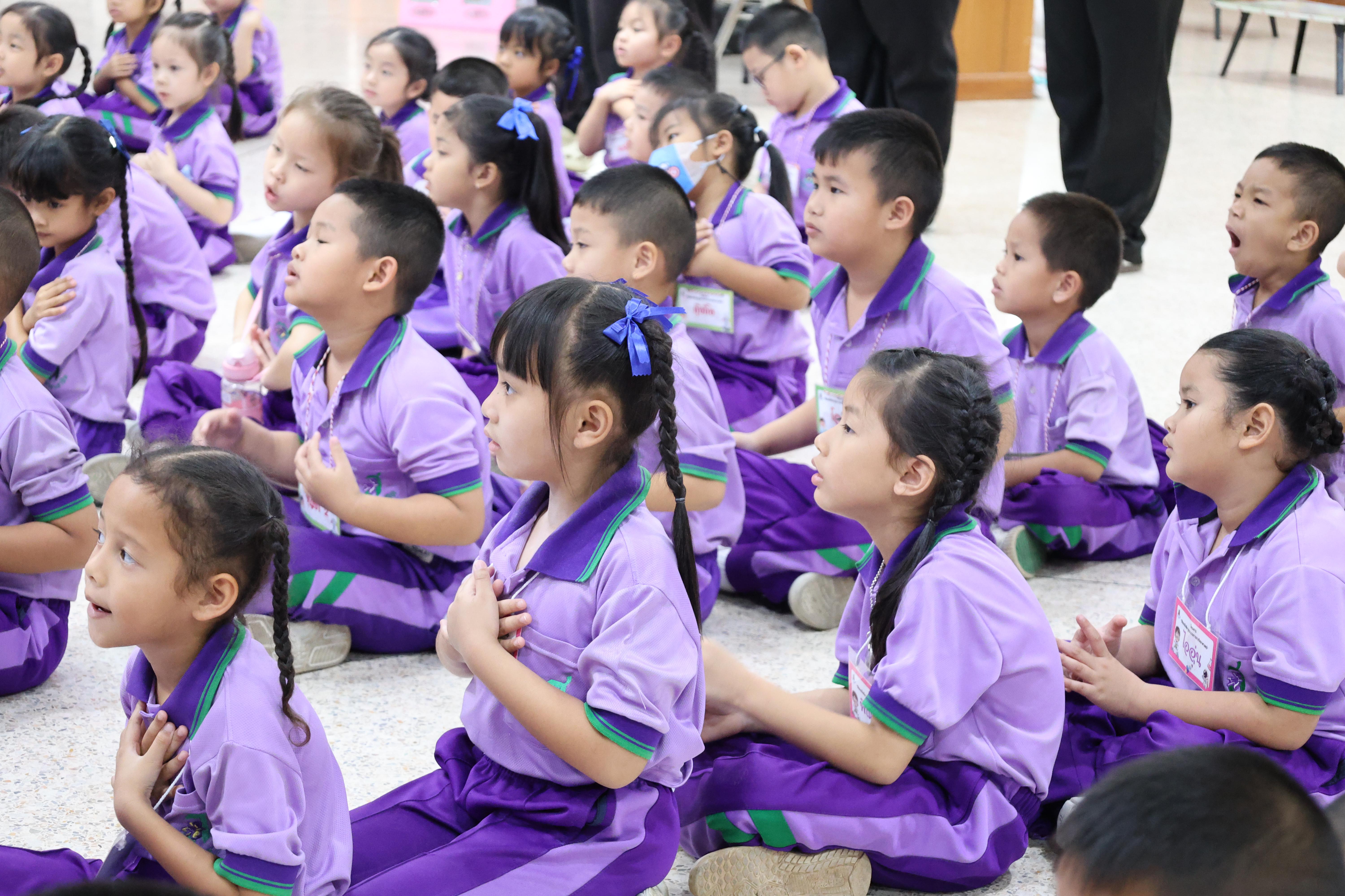 13. กิจกรรมบริการวิชาการ "โครงการสัญจรนักคิดสู่กระบวนการคิดทางวิทยาศาสตร์" โรงเรียนสาธิต (วัดวังยาง)