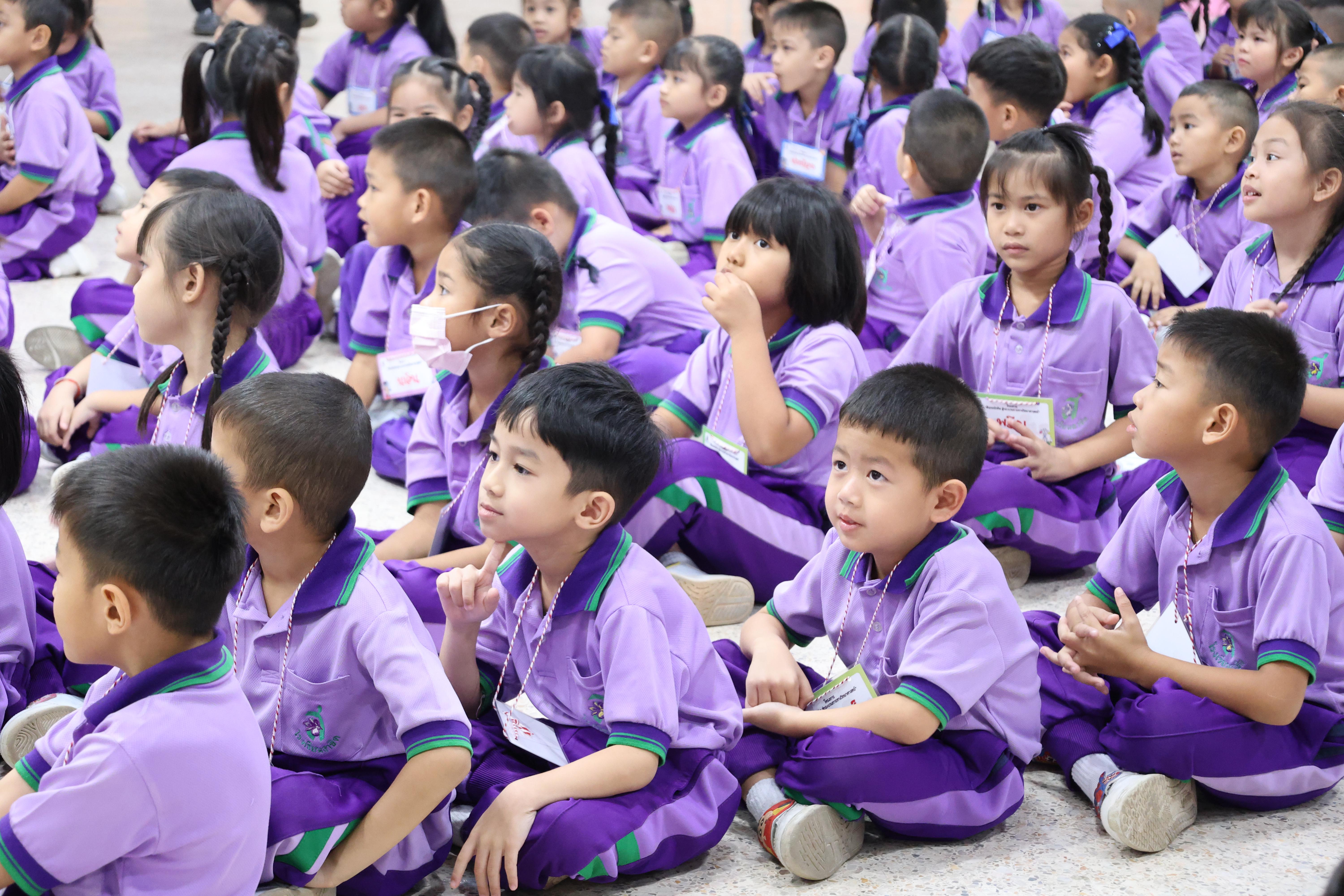 17. กิจกรรมบริการวิชาการ "โครงการสัญจรนักคิดสู่กระบวนการคิดทางวิทยาศาสตร์" โรงเรียนสาธิต (วัดวังยาง)