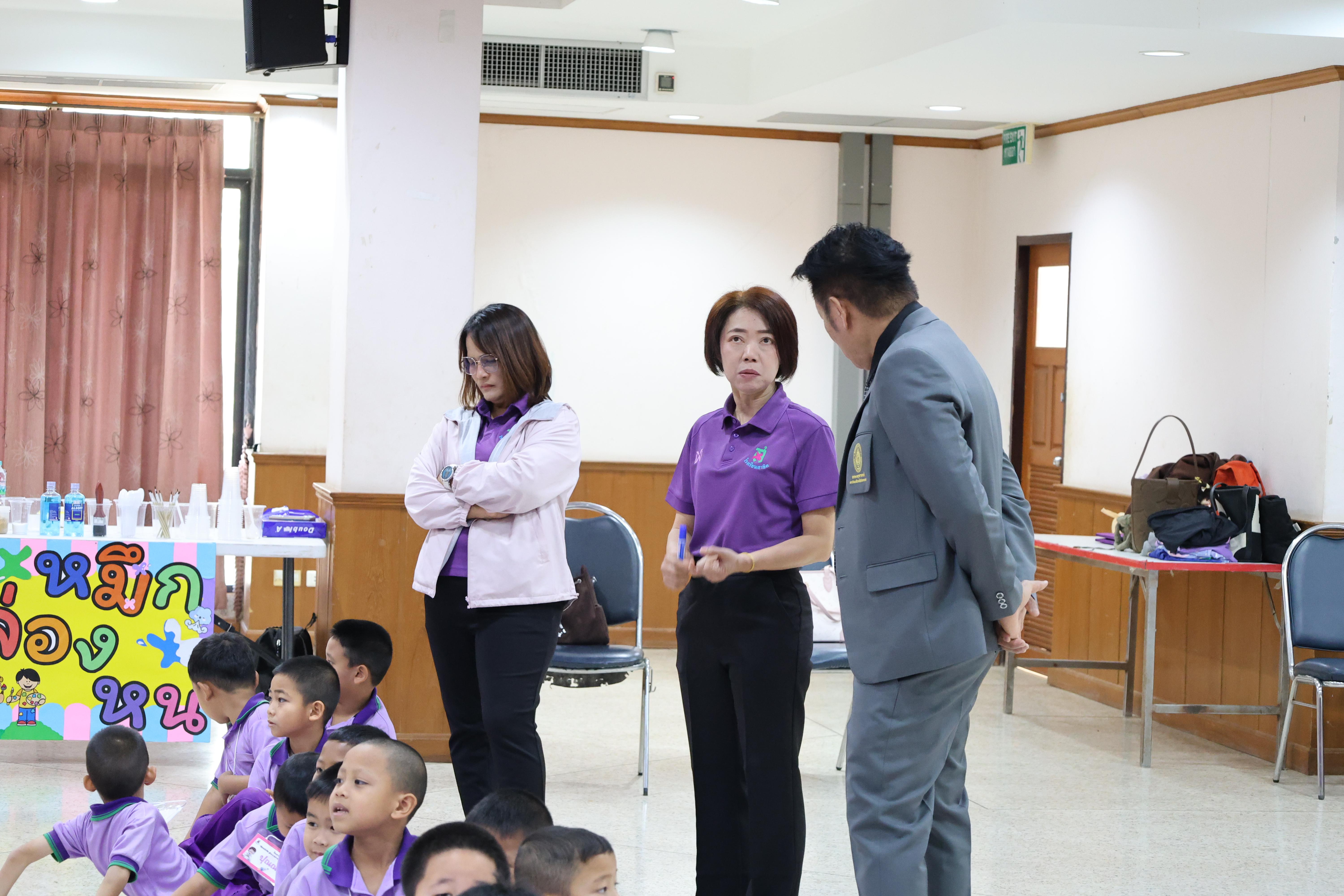 20. กิจกรรมบริการวิชาการ "โครงการสัญจรนักคิดสู่กระบวนการคิดทางวิทยาศาสตร์" โรงเรียนสาธิต (วัดวังยาง)