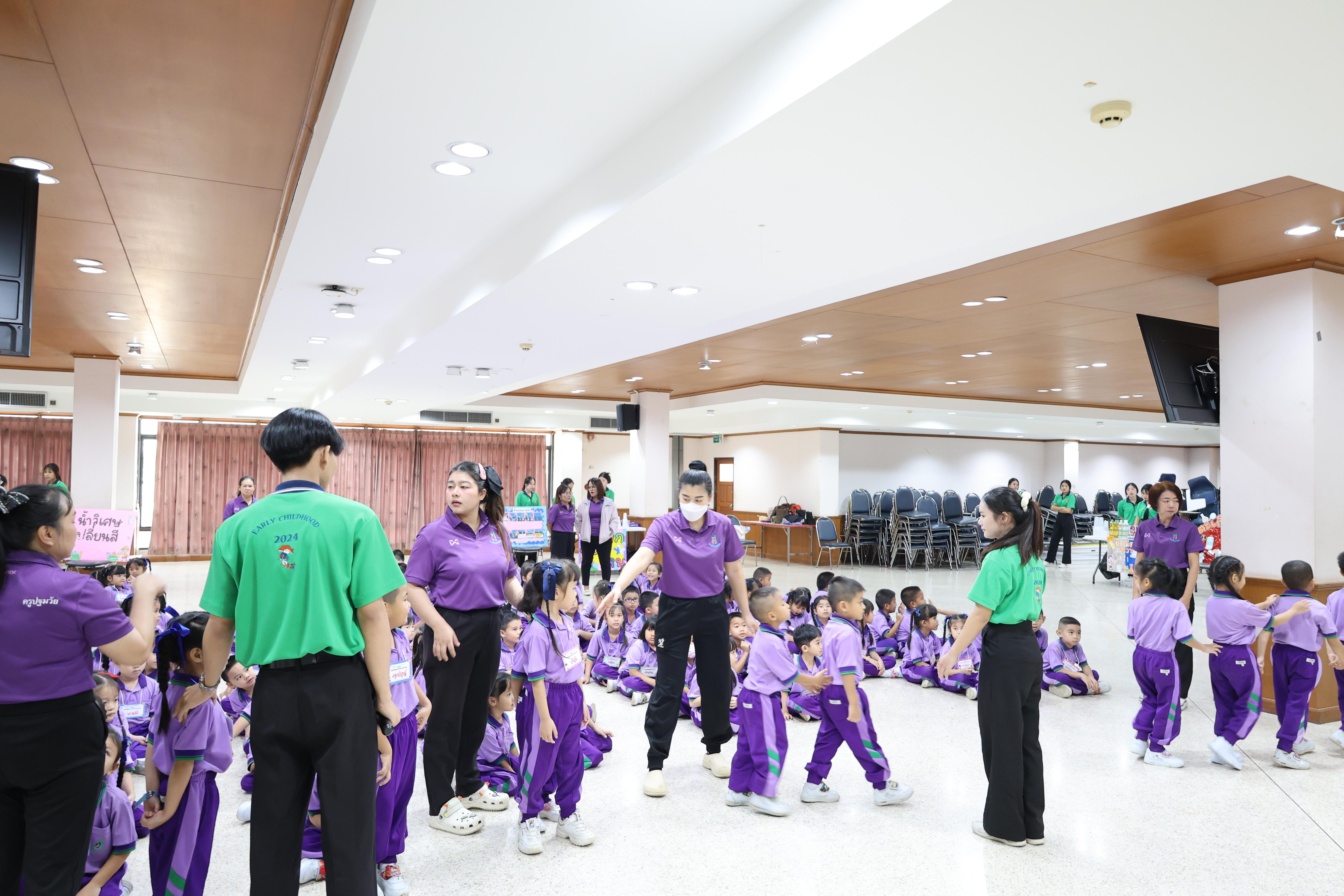 49. กิจกรรมบริการวิชาการ "โครงการสัญจรนักคิดสู่กระบวนการคิดทางวิทยาศาสตร์" โรงเรียนสาธิต (วัดวังยาง)