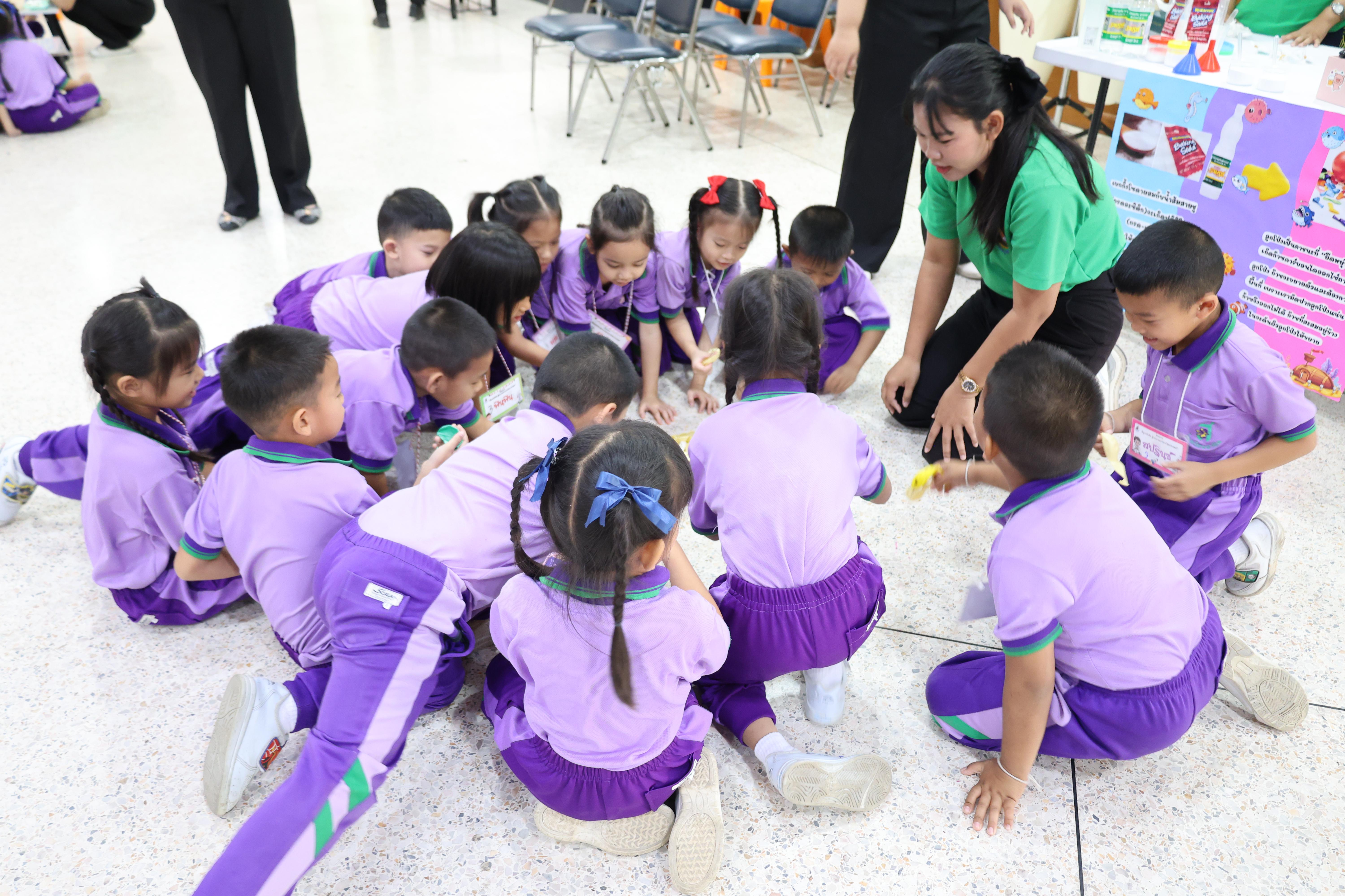 67. กิจกรรมบริการวิชาการ "โครงการสัญจรนักคิดสู่กระบวนการคิดทางวิทยาศาสตร์" โรงเรียนสาธิต (วัดวังยาง)