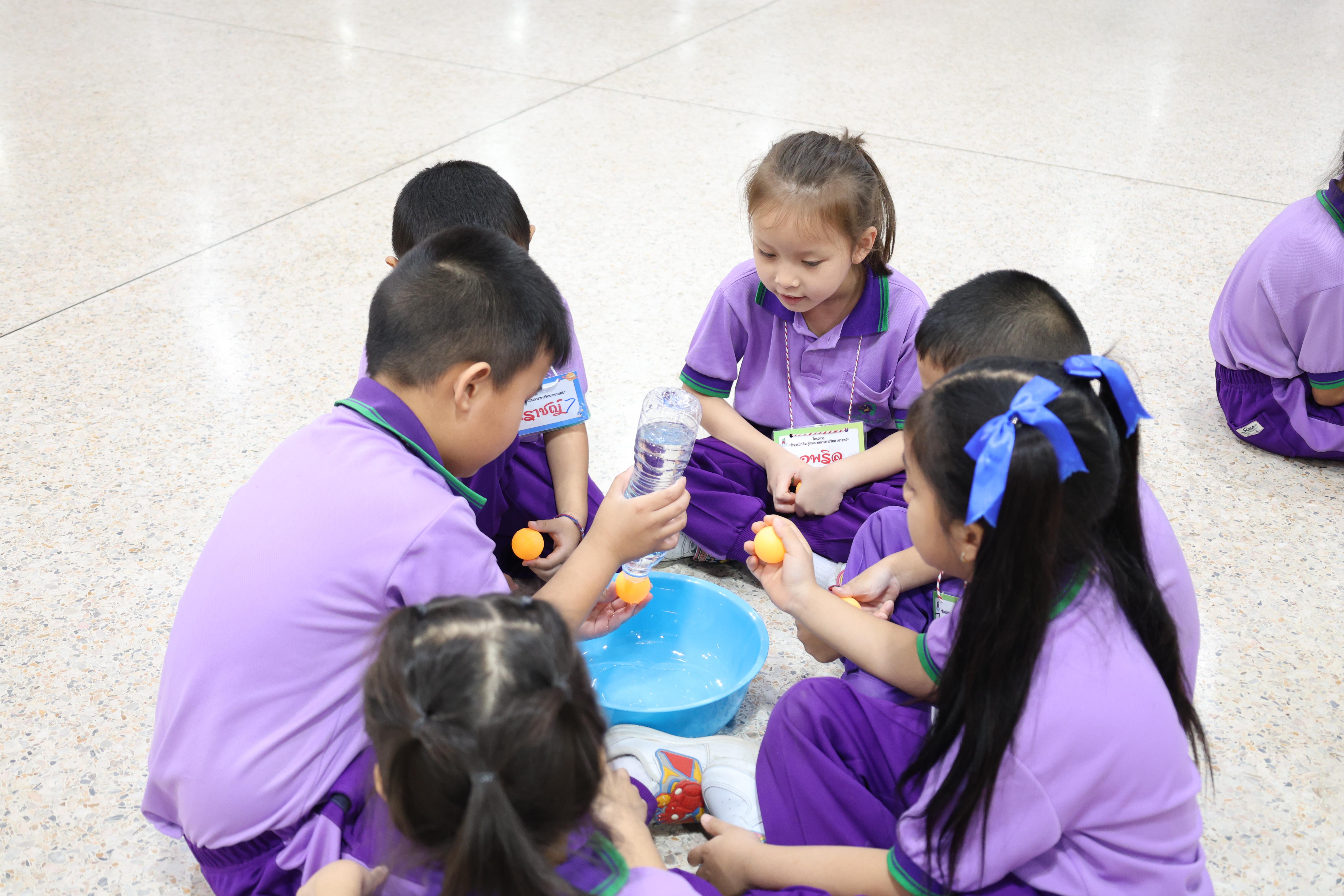 89. กิจกรรมบริการวิชาการ "โครงการสัญจรนักคิดสู่กระบวนการคิดทางวิทยาศาสตร์" โรงเรียนสาธิต (วัดวังยาง)