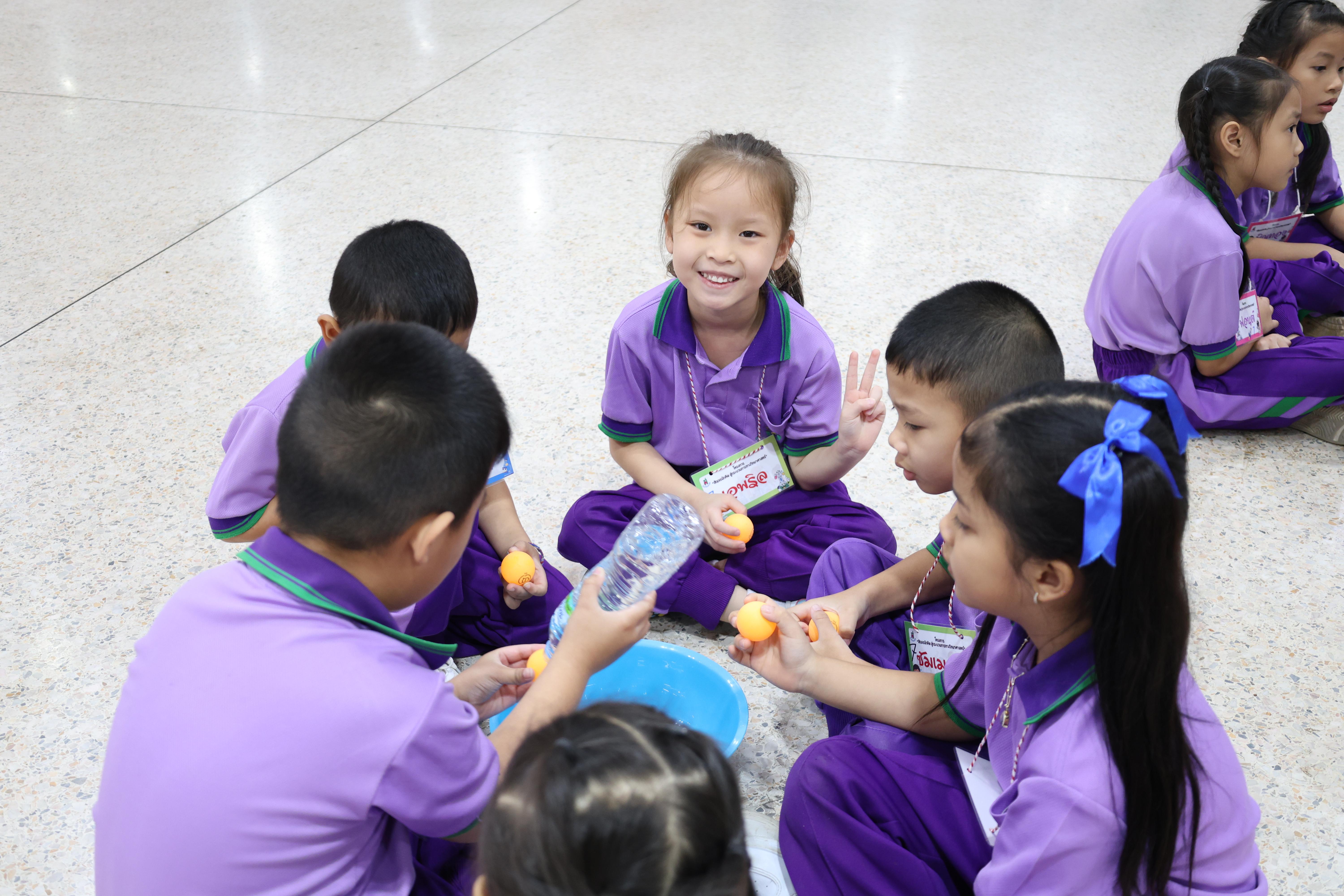 90. กิจกรรมบริการวิชาการ "โครงการสัญจรนักคิดสู่กระบวนการคิดทางวิทยาศาสตร์" โรงเรียนสาธิต (วัดวังยาง)