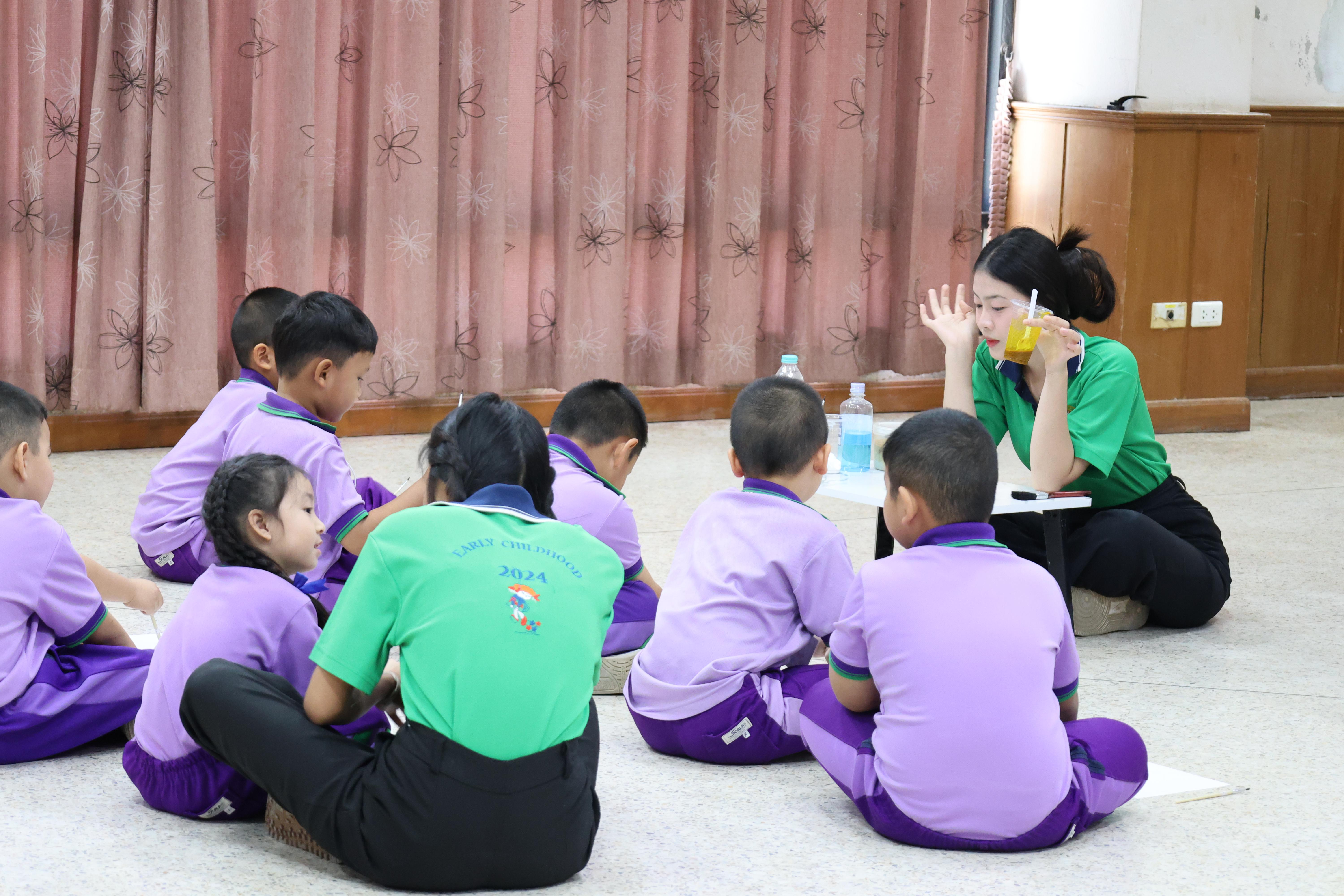 101. กิจกรรมบริการวิชาการ "โครงการสัญจรนักคิดสู่กระบวนการคิดทางวิทยาศาสตร์" โรงเรียนสาธิต (วัดวังยาง)