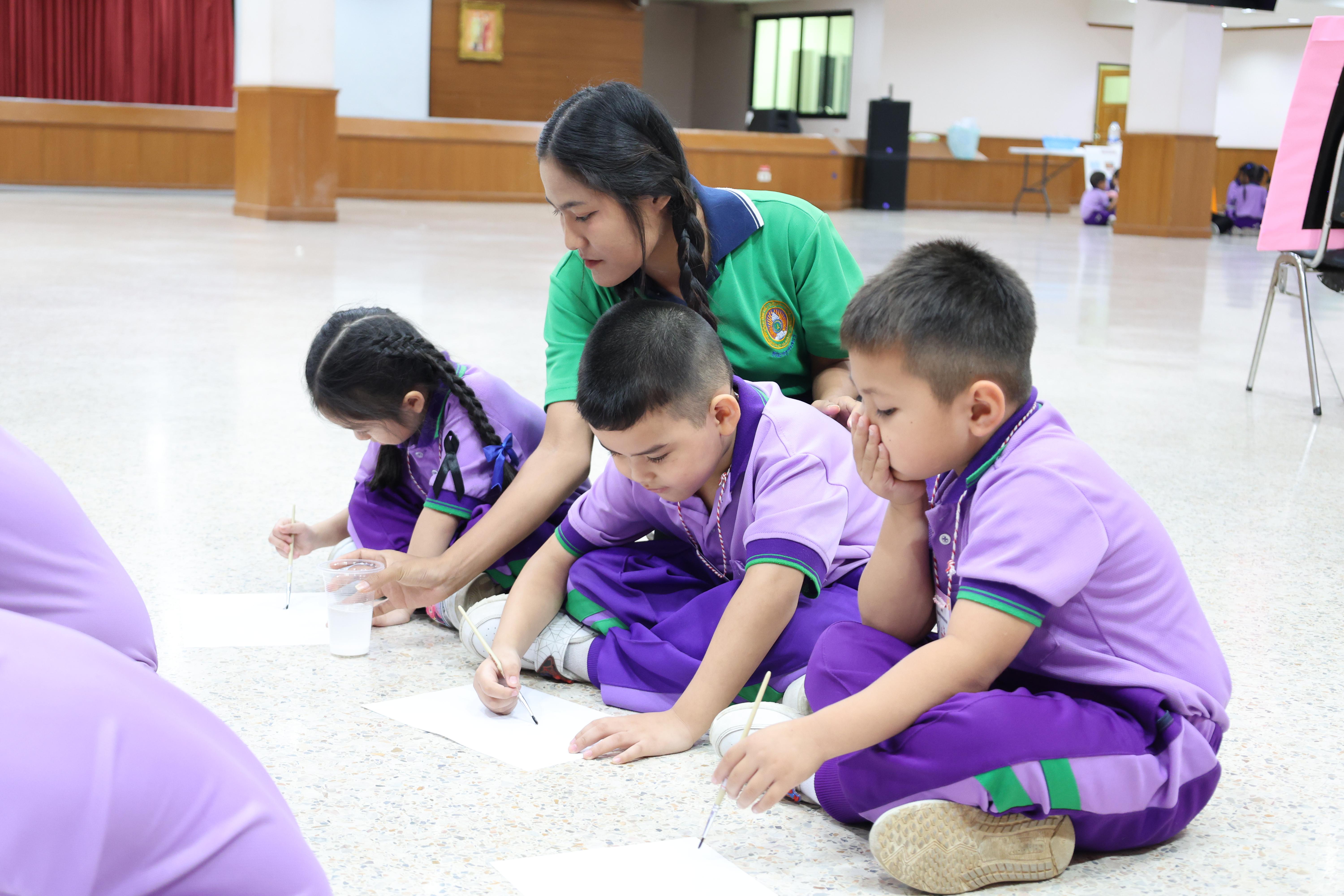 105. กิจกรรมบริการวิชาการ "โครงการสัญจรนักคิดสู่กระบวนการคิดทางวิทยาศาสตร์" โรงเรียนสาธิต (วัดวังยาง)